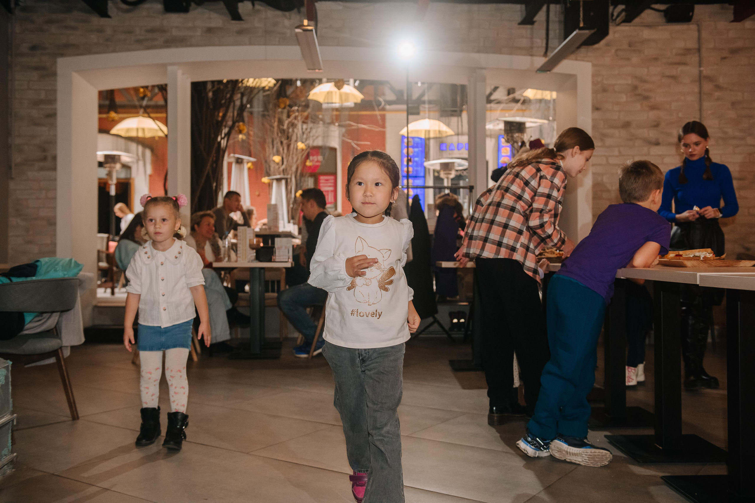 Гастродвор. Детский мастер-класс по приготовлению сэндвичей. Фотограф Валерия Голубева (Миронова)