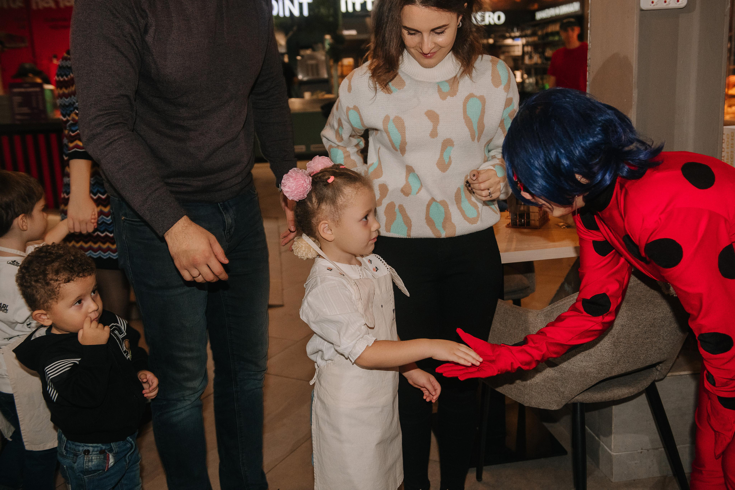 Гастродвор. Детский мастер-класс по приготовлению сэндвичей. Фотограф Валерия Голубева (Миронова)