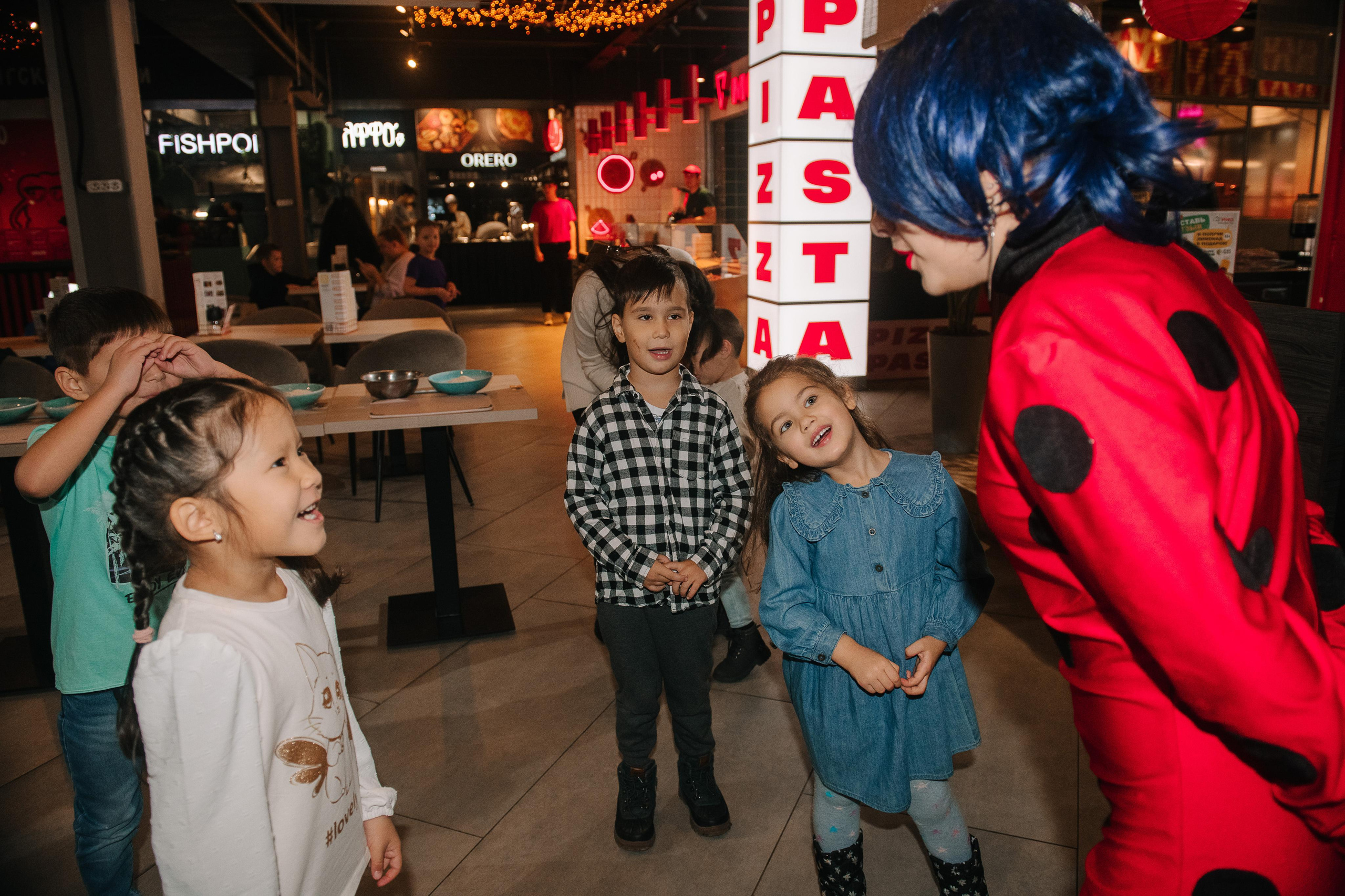 Гастродвор. Детский мастер-класс по приготовлению сэндвичей. Фотограф Валерия Голубева (Миронова)