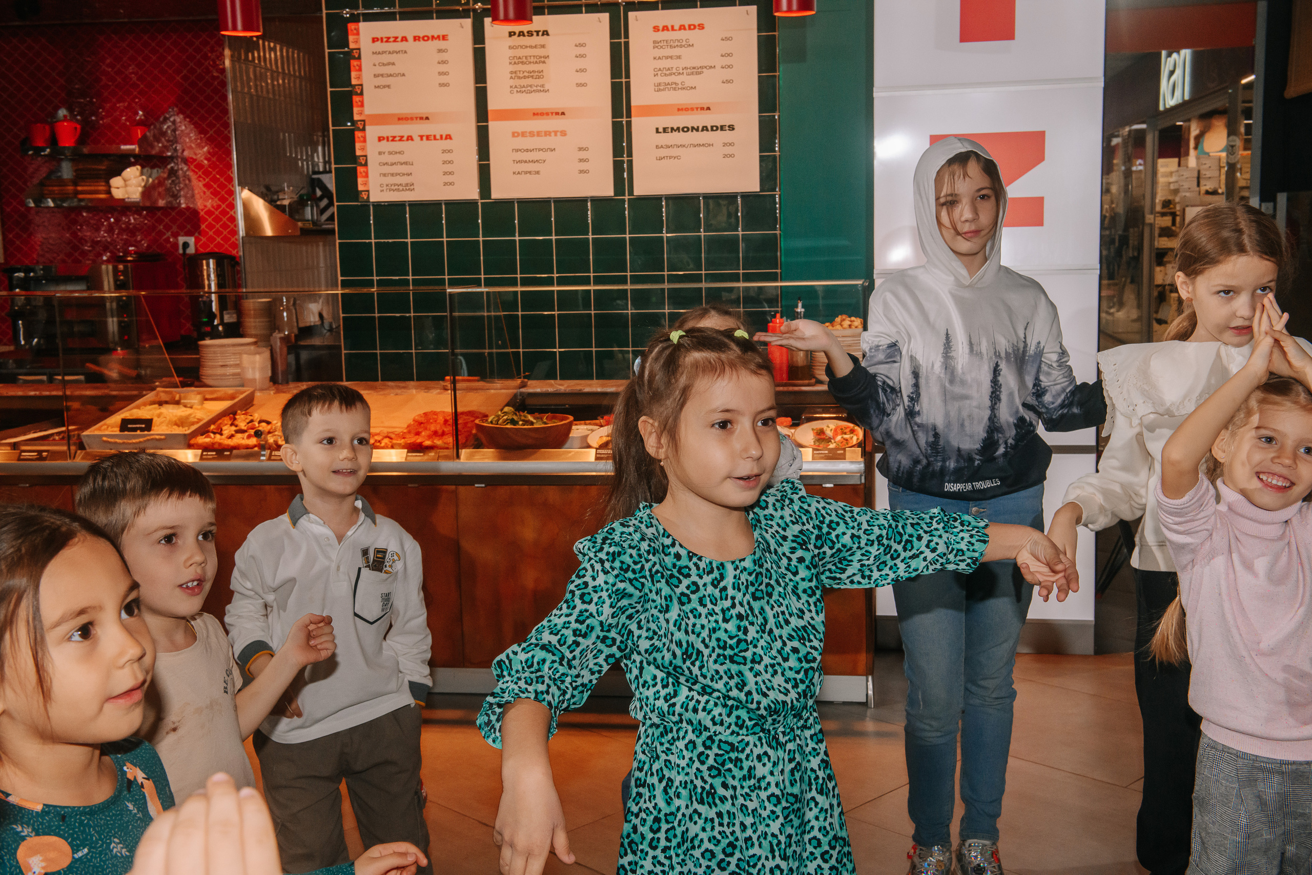 Гастродвор. Детский мастер-класс по приготовлению тирамису. Фотограф Валерия Голубева (Миронова)