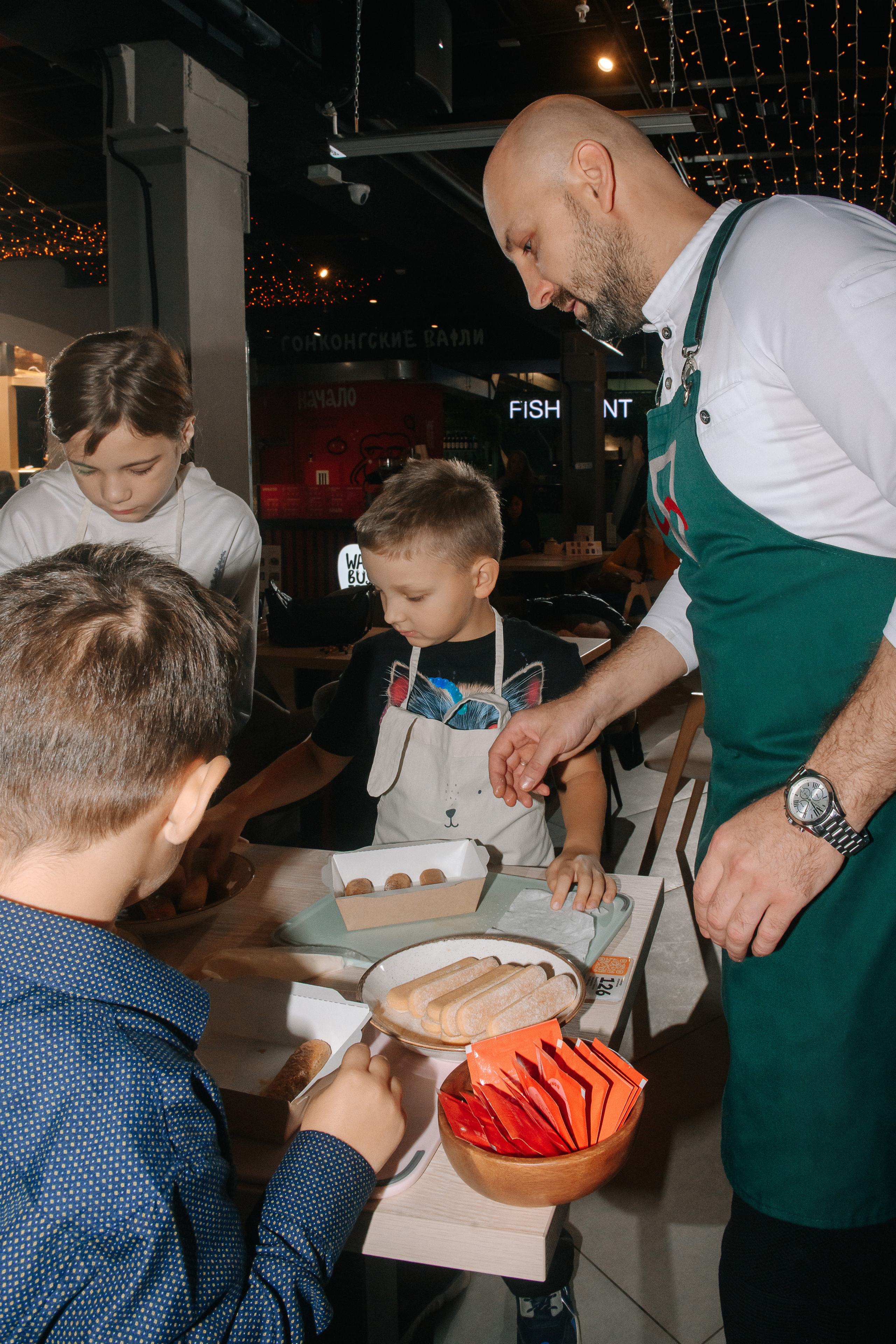 Гастродвор. Детский мастер-класс по приготовлению тирамису. Фотограф Валерия Голубева (Миронова)