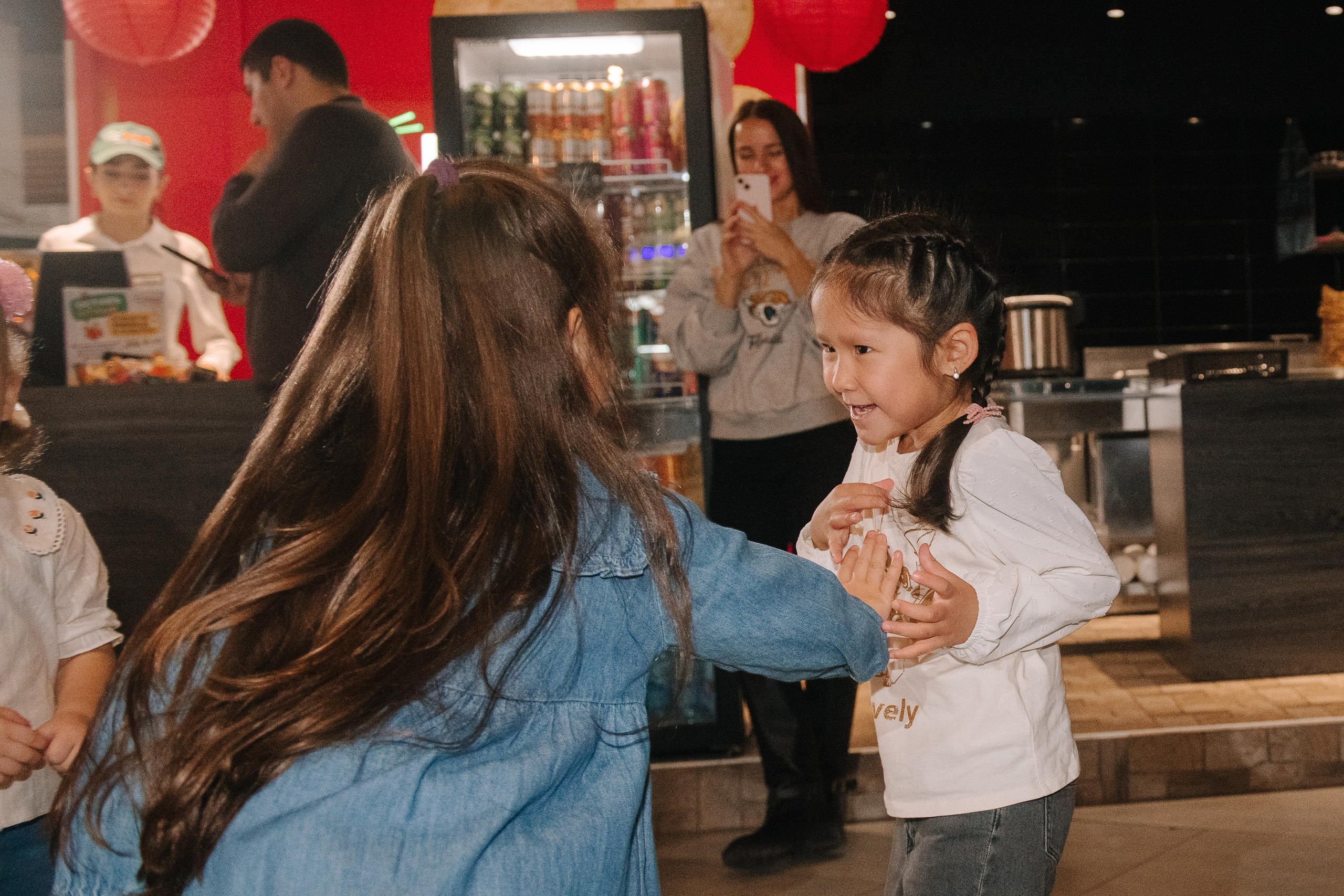 Гастродвор. Детский мастер-класс по приготовлению сэндвичей. Фотограф Валерия Голубева (Миронова)
