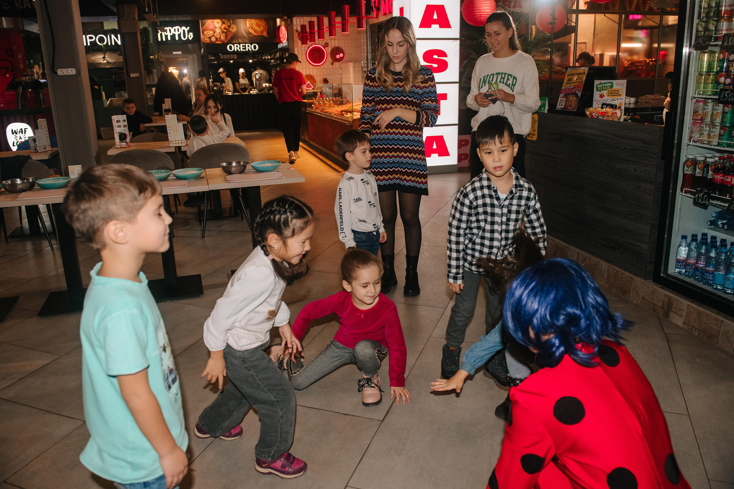 Гастродвор. Детский мастер-класс по приготовлению сэндвичей. Фотограф Валерия Голубева (Миронова)