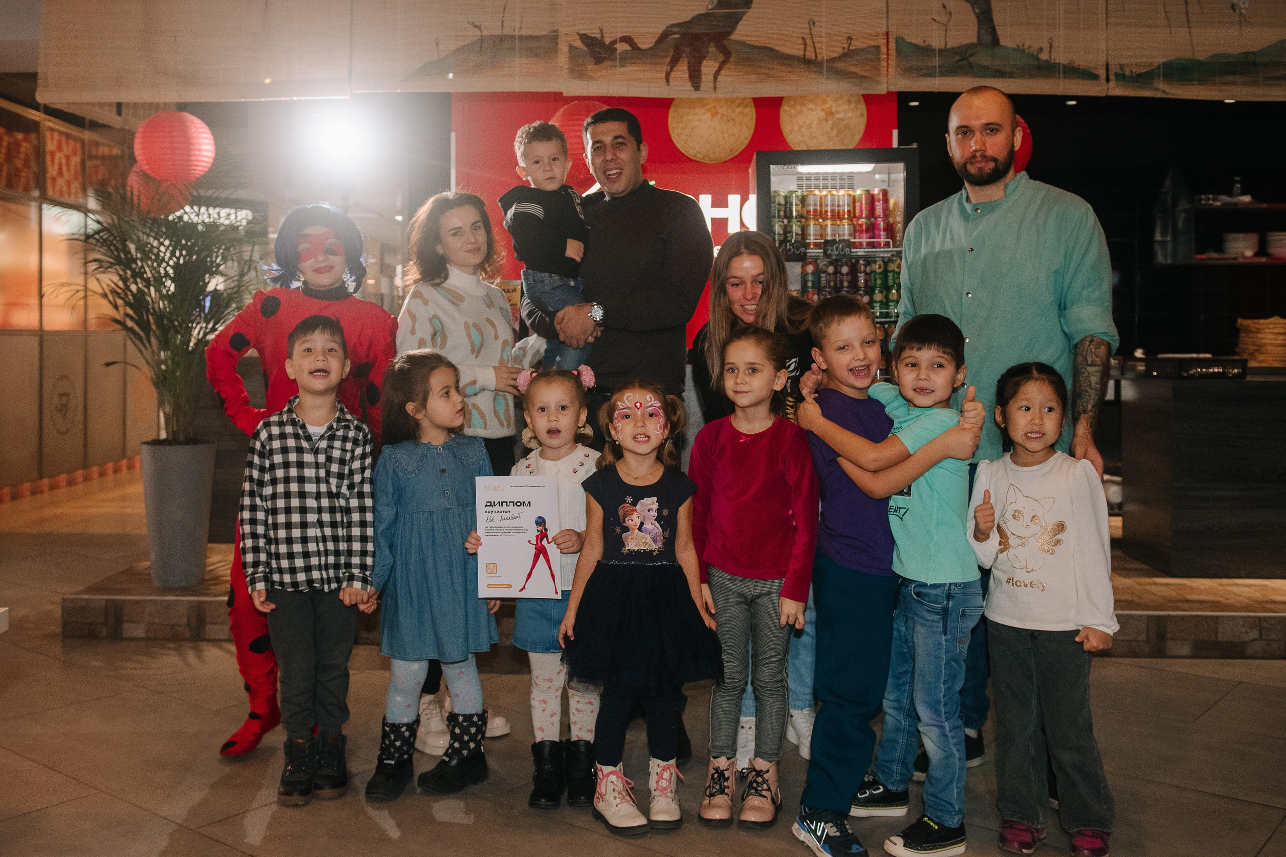 Гастродвор. Детский мастер-класс по приготовлению сэндвичей. Фотограф Валерия Голубева (Миронова)