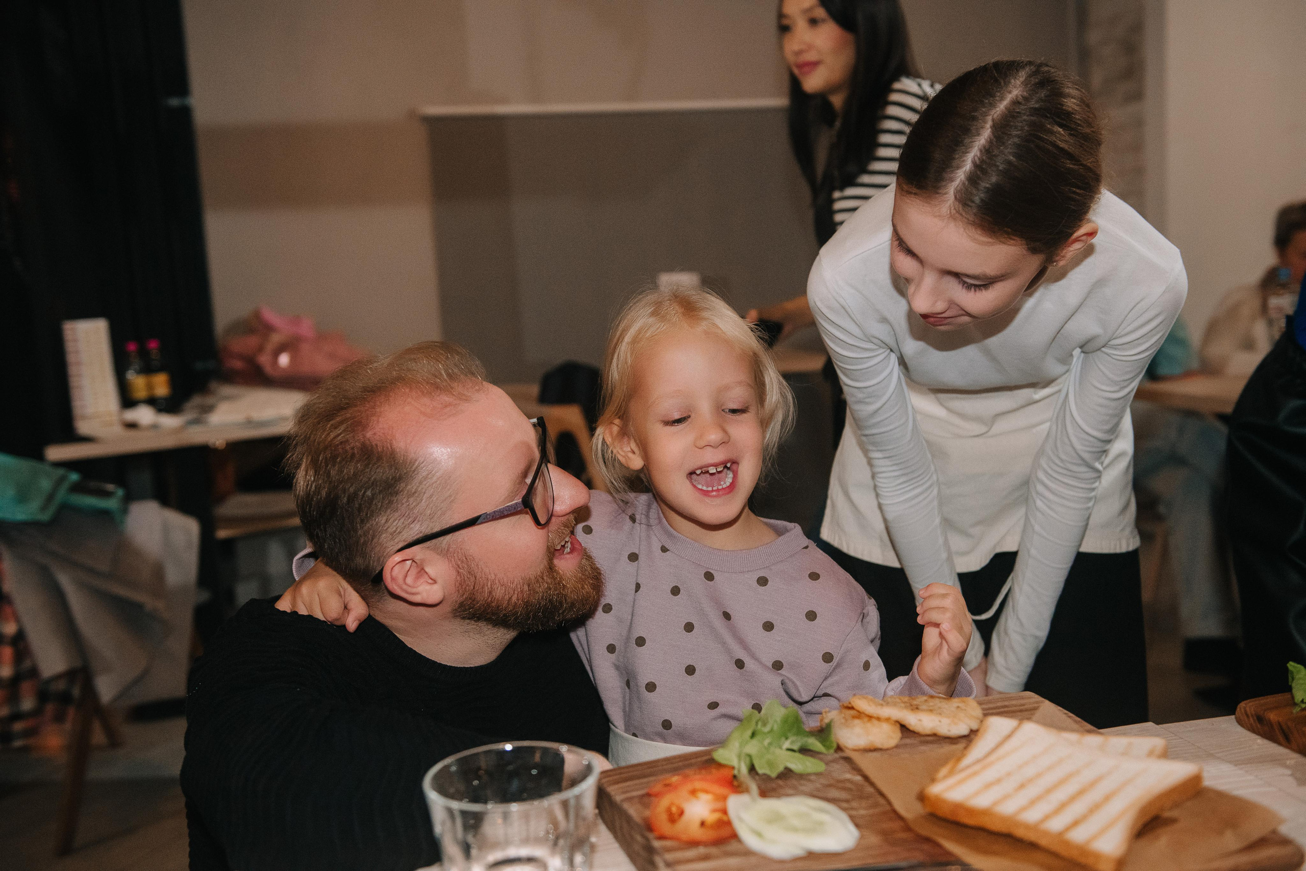 Гастродвор. Детский мастер-класс по приготовлению сэндвичей. Фотограф Валерия Голубева (Миронова)