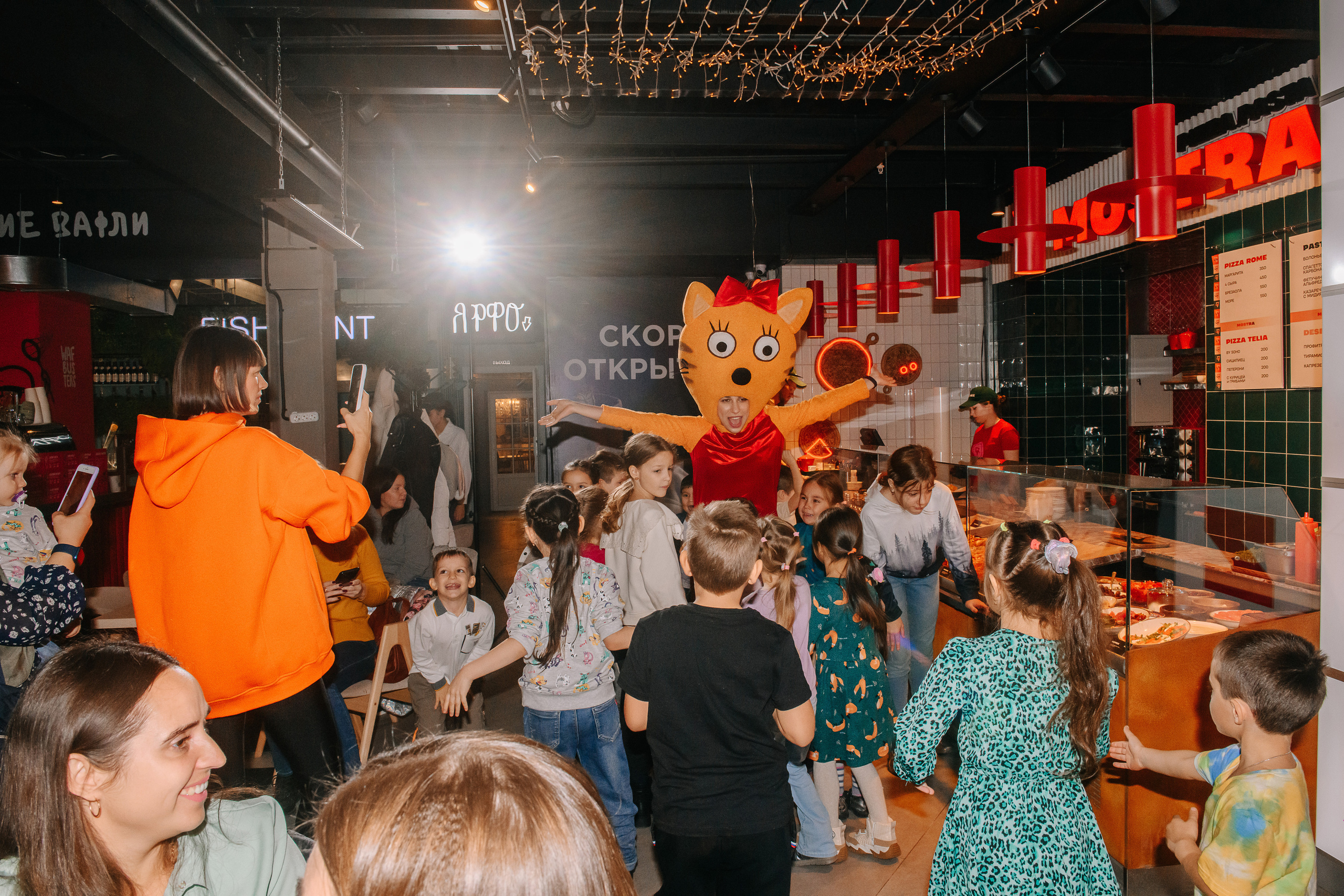 Гастродвор. Детский мастер-класс по приготовлению тирамису. Фотограф Валерия Голубева (Миронова)