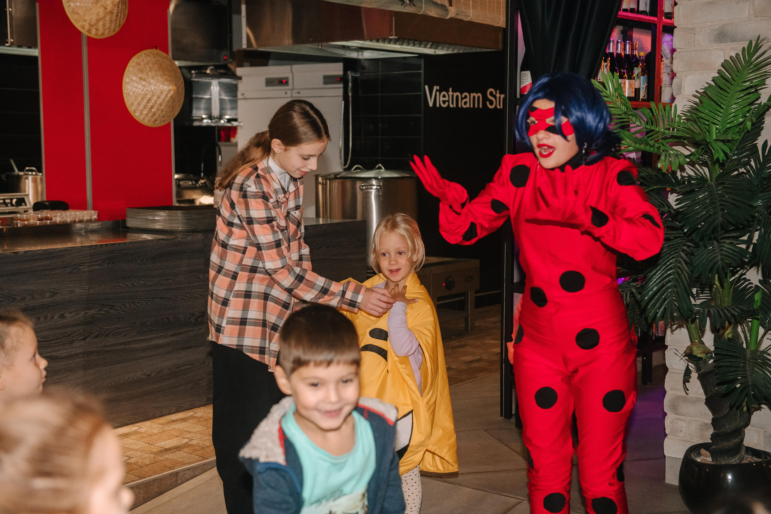 Гастродвор. Детский мастер-класс по приготовлению сэндвичей. Фотограф Валерия Голубева (Миронова)