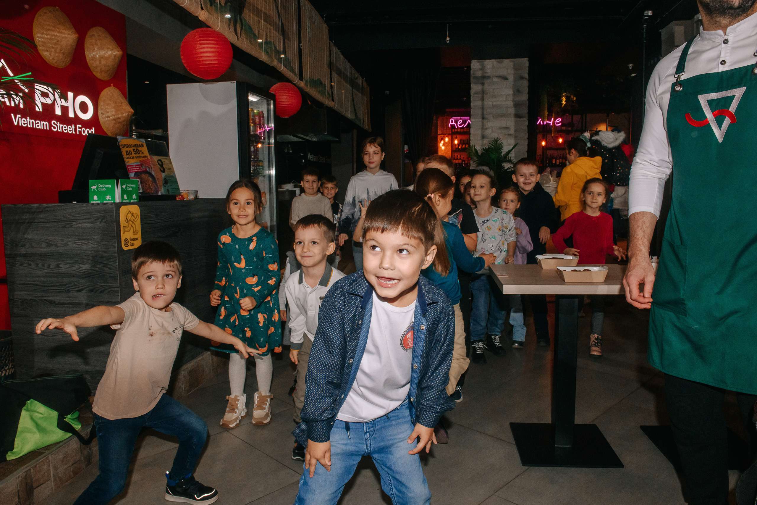 Гастродвор. Детский мастер-класс по приготовлению тирамису. Фотограф Валерия Голубева (Миронова)
