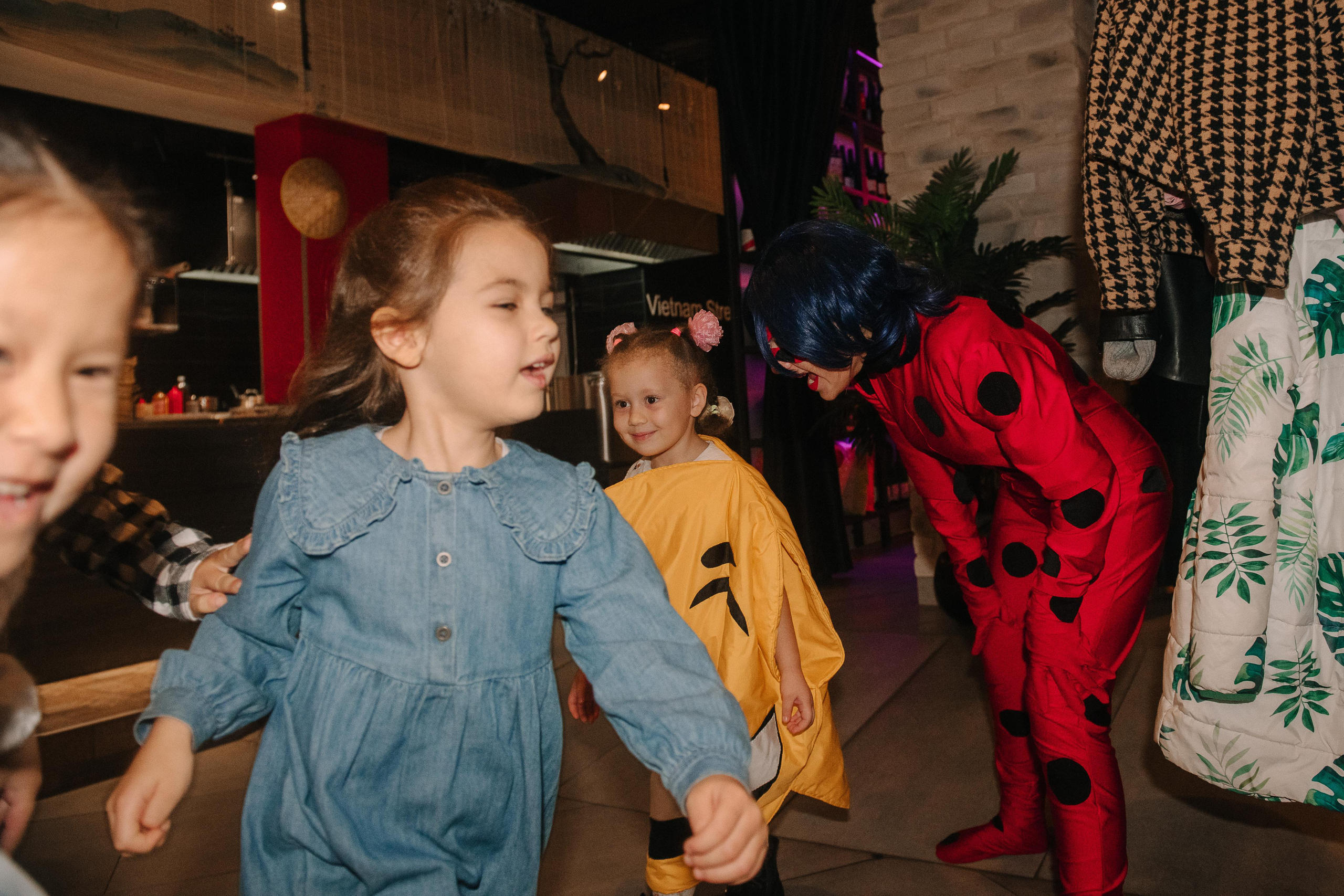 Гастродвор. Детский мастер-класс по приготовлению сэндвичей. Фотограф Валерия Голубева (Миронова)