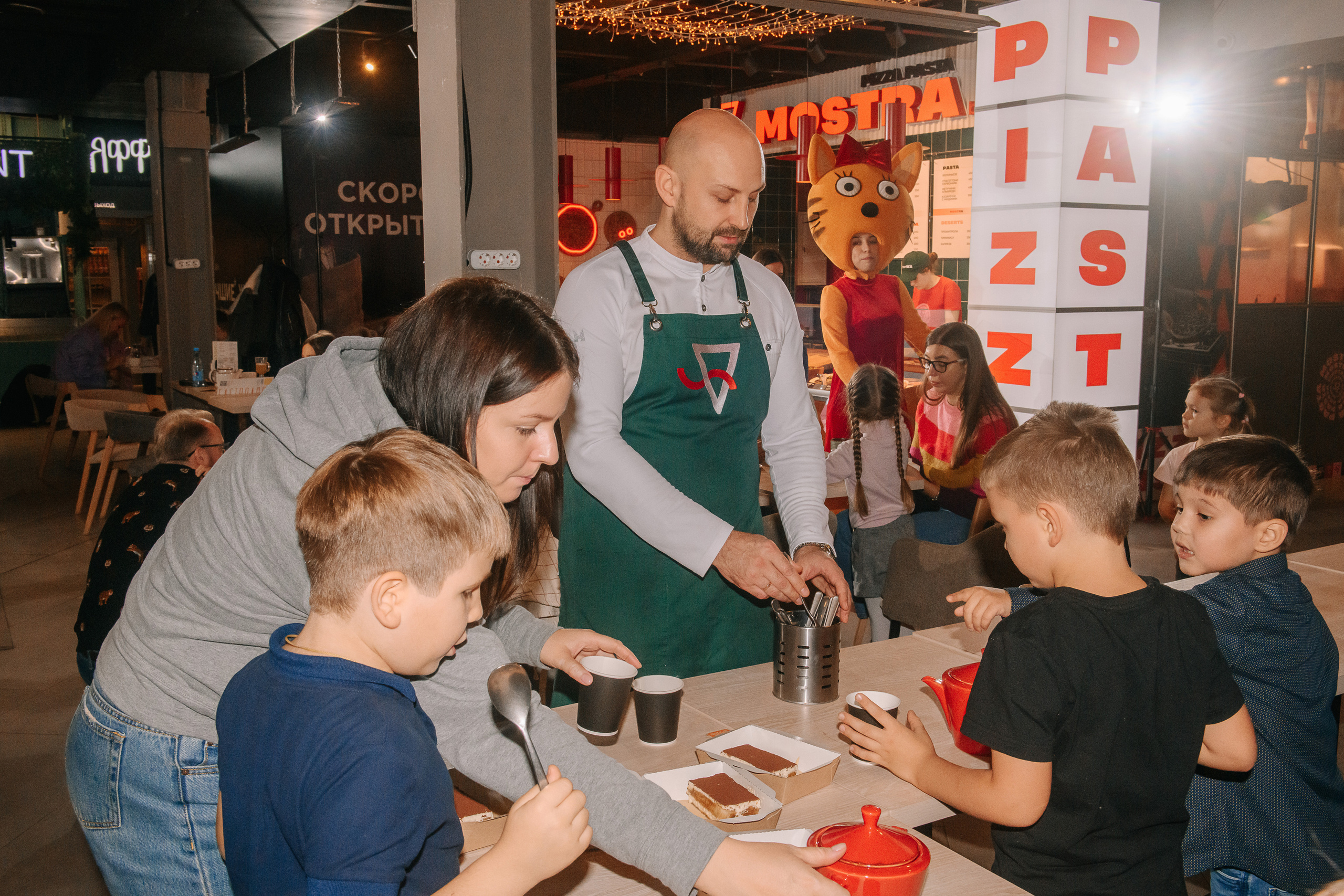 Гастродвор. Детский мастер-класс по приготовлению тирамису. Фотограф Валерия Голубева (Миронова)