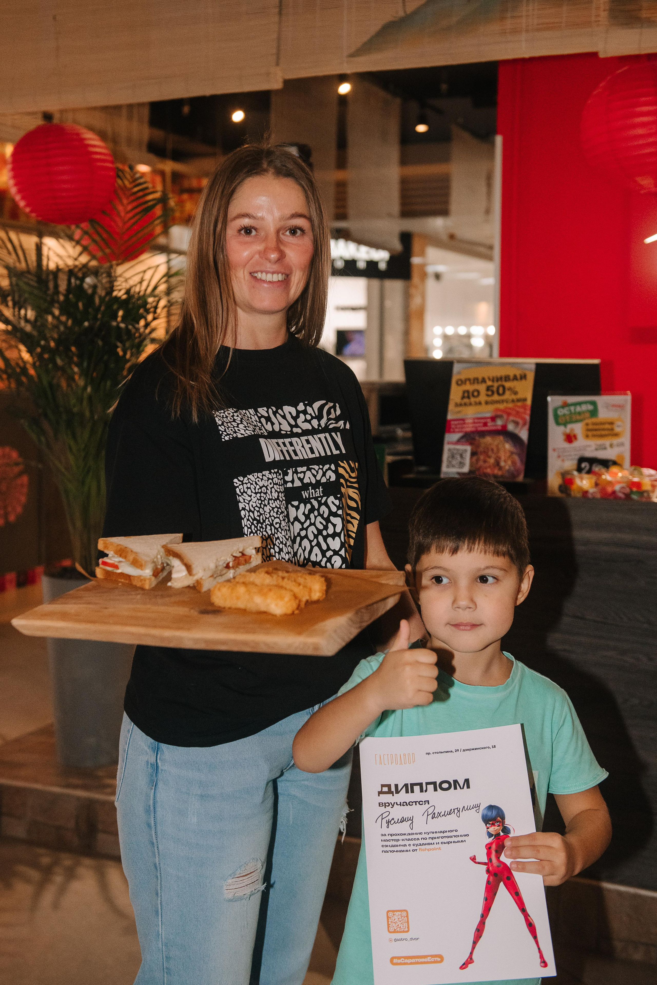 Гастродвор. Детский мастер-класс по приготовлению сэндвичей. Фотограф Валерия Голубева (Миронова)