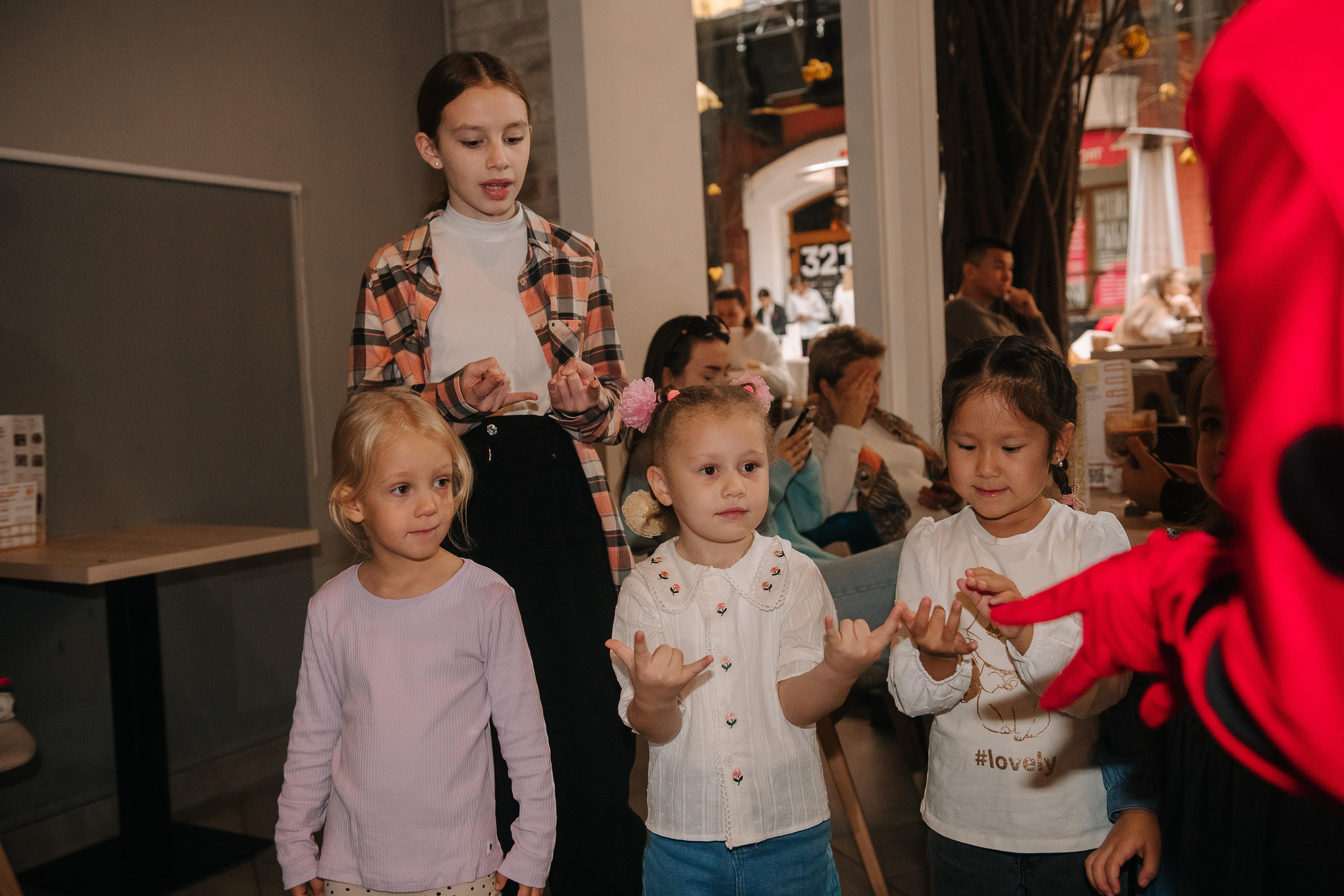 Гастродвор. Детский мастер-класс по приготовлению сэндвичей. Фотограф Валерия Голубева (Миронова)