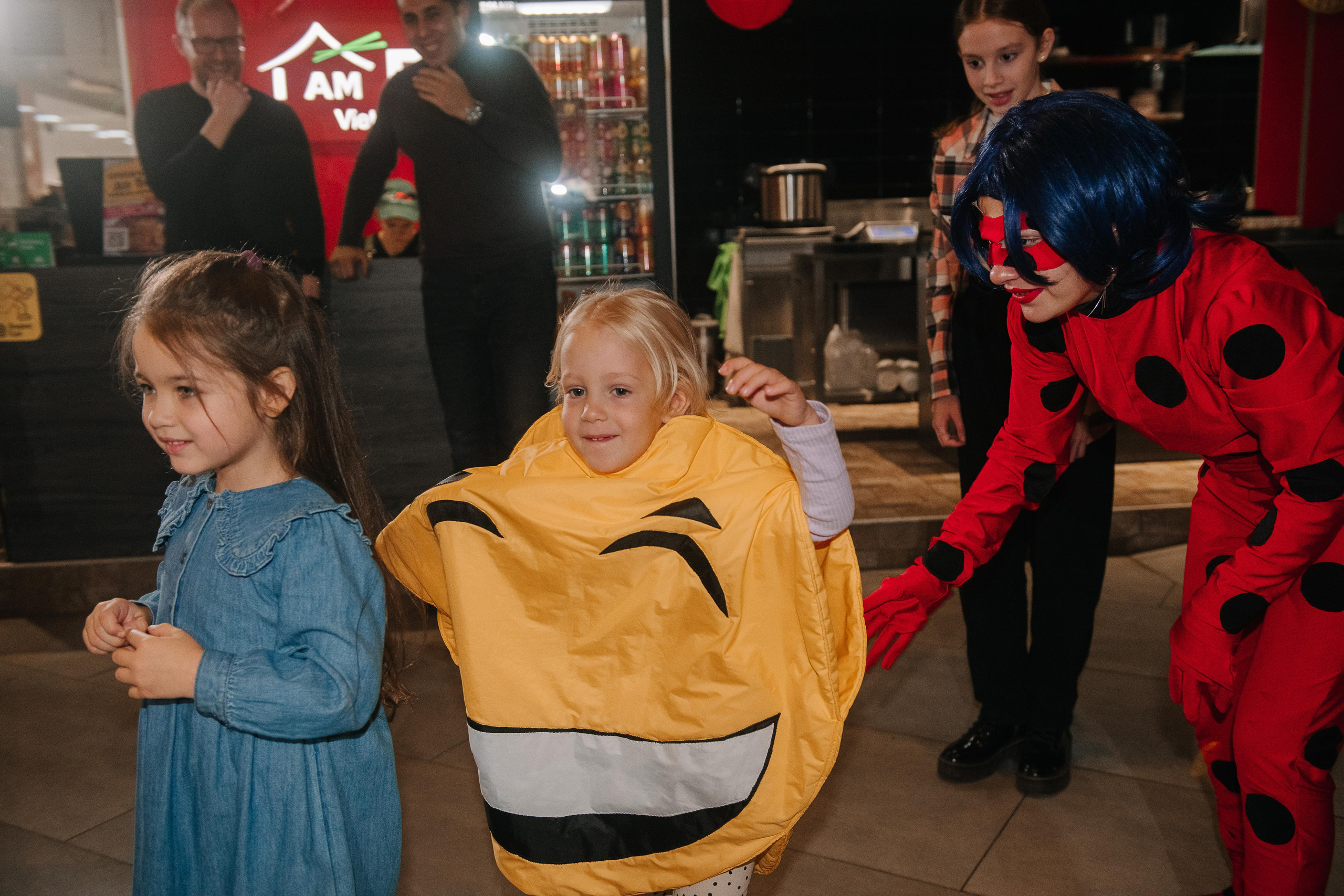 Гастродвор. Детский мастер-класс по приготовлению сэндвичей. Фотограф Валерия Голубева (Миронова)