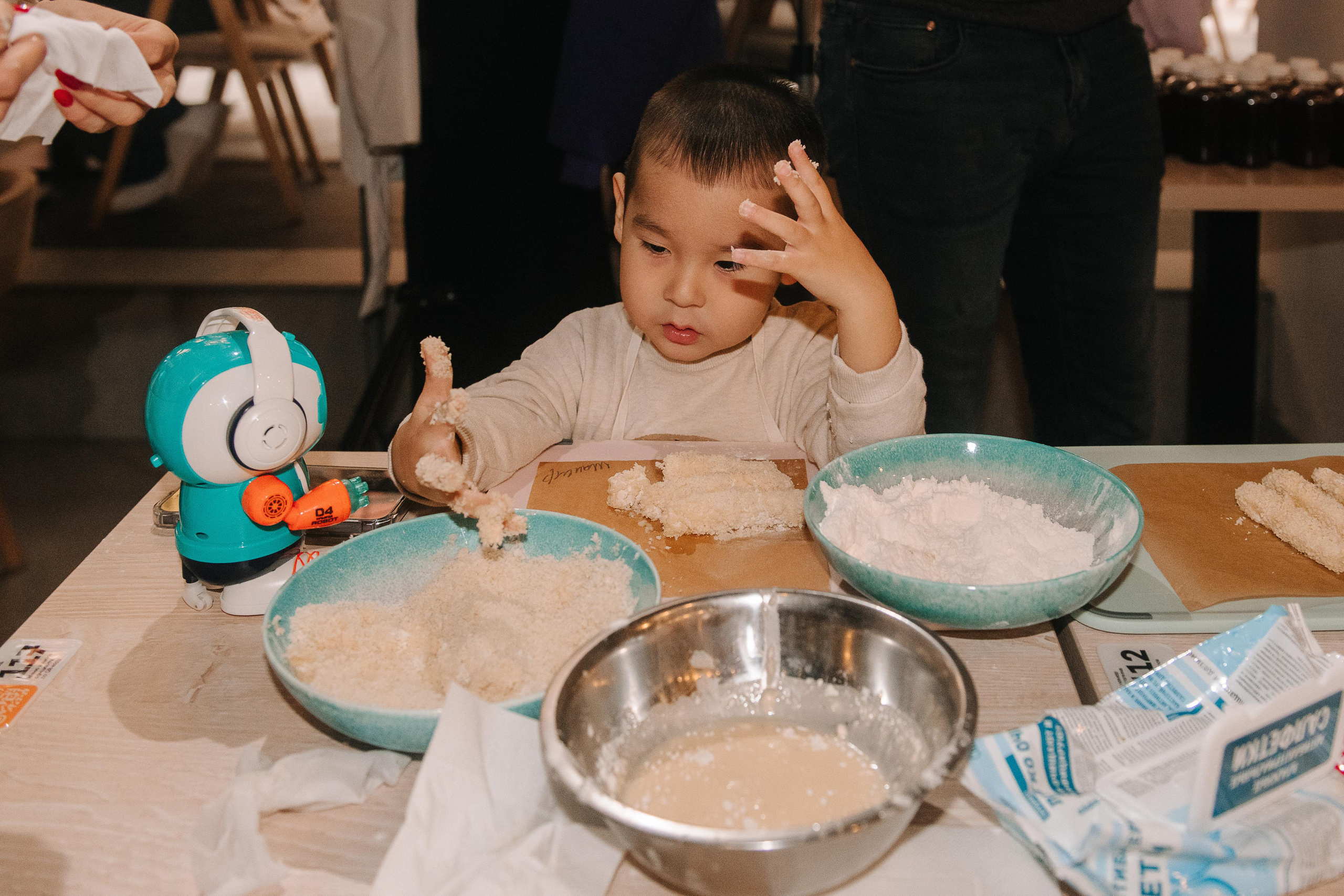 Гастродвор. Детский мастер-класс по приготовлению сэндвичей. Фотограф Валерия Голубева (Миронова)