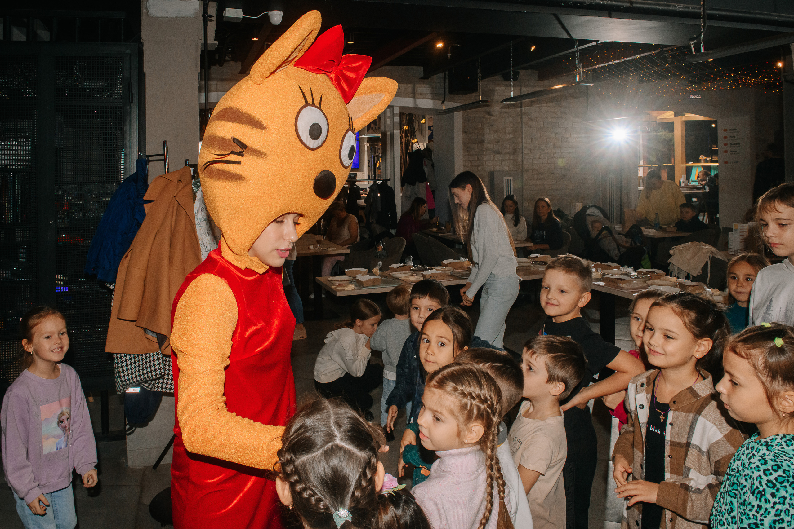 Гастродвор. Детский мастер-класс по приготовлению тирамису. Фотограф Валерия Голубева (Миронова)