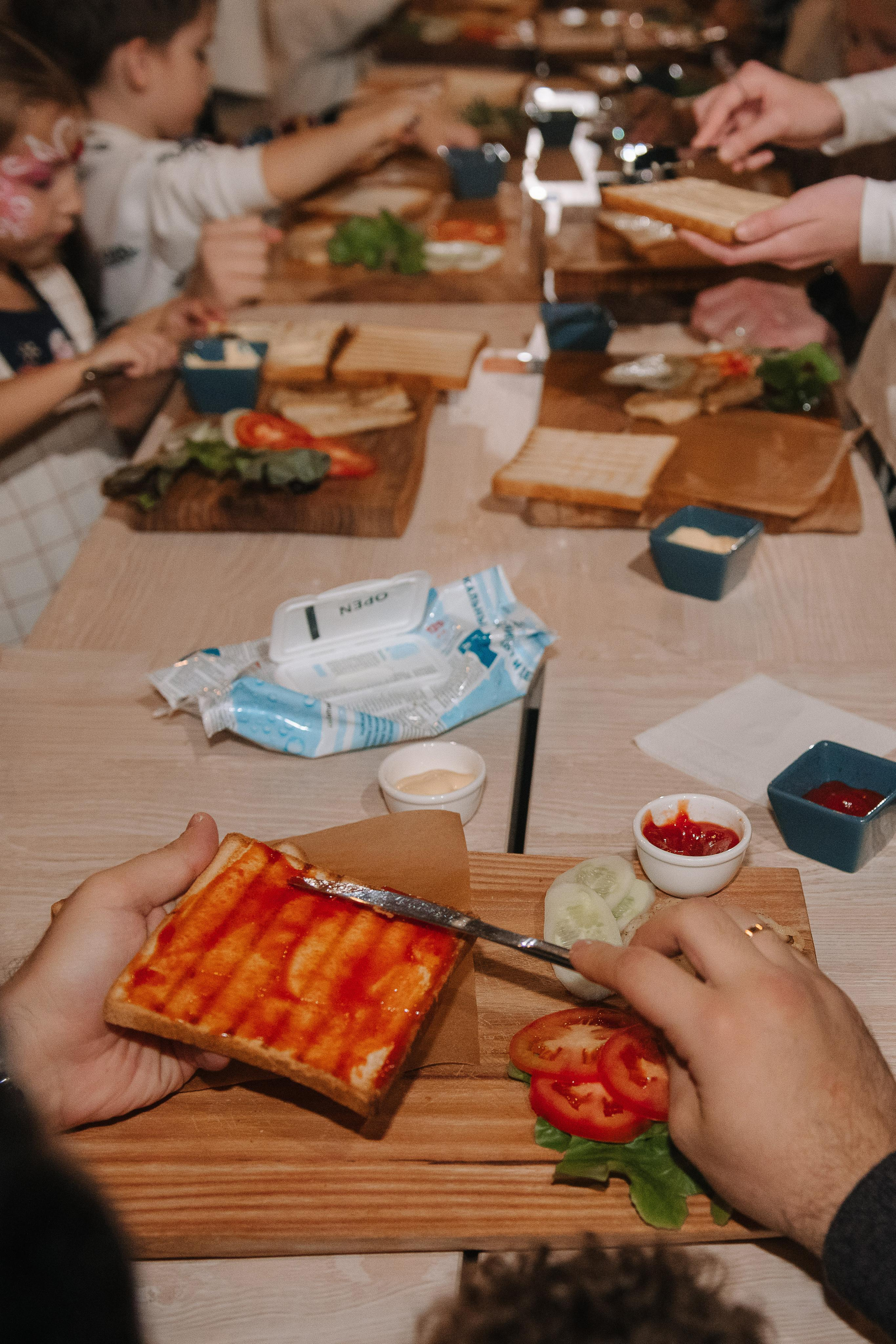 Гастродвор. Детский мастер-класс по приготовлению сэндвичей. Фотограф Валерия Голубева (Миронова)