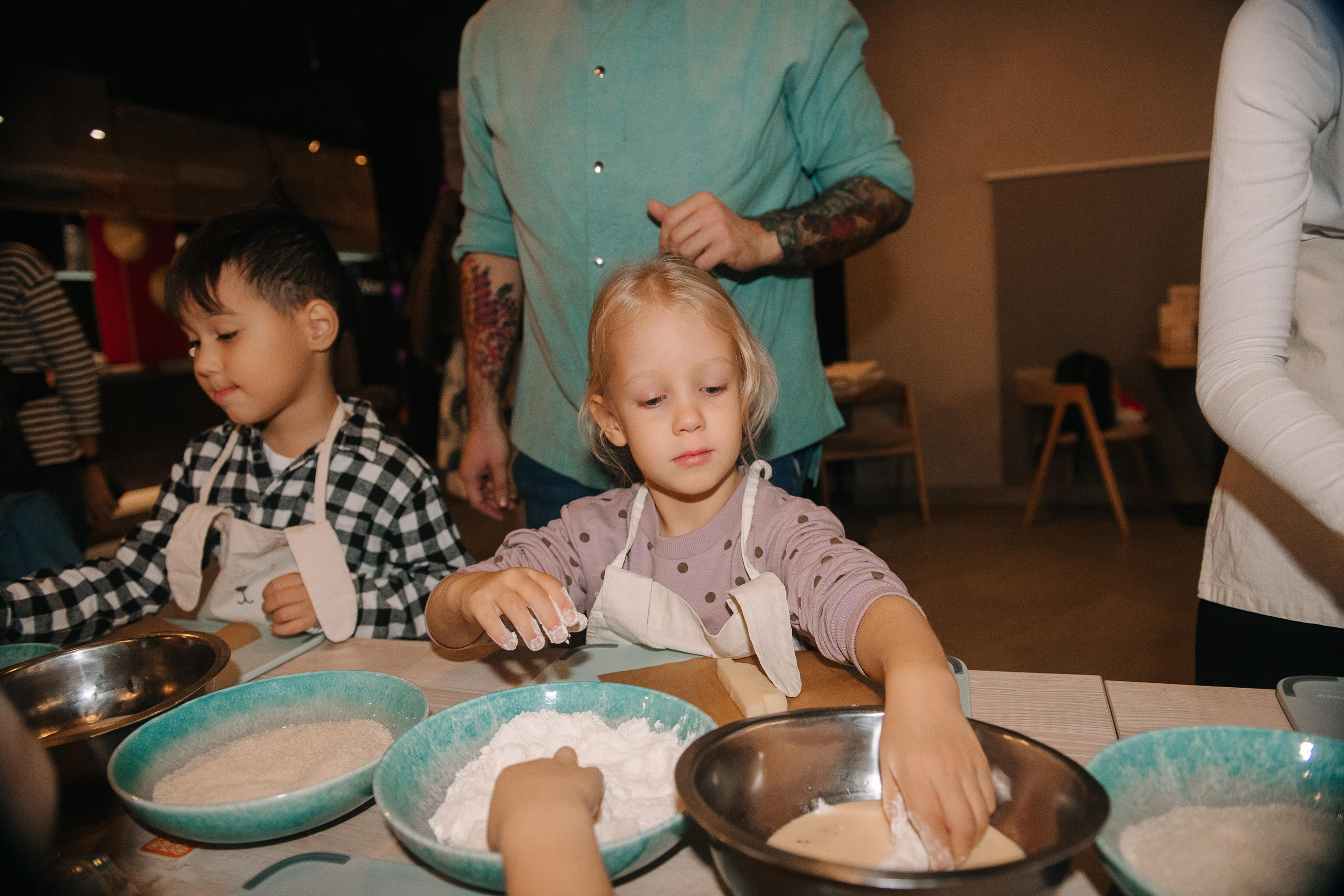 Гастродвор. Детский мастер-класс по приготовлению сэндвичей. Фотограф Валерия Голубева (Миронова)