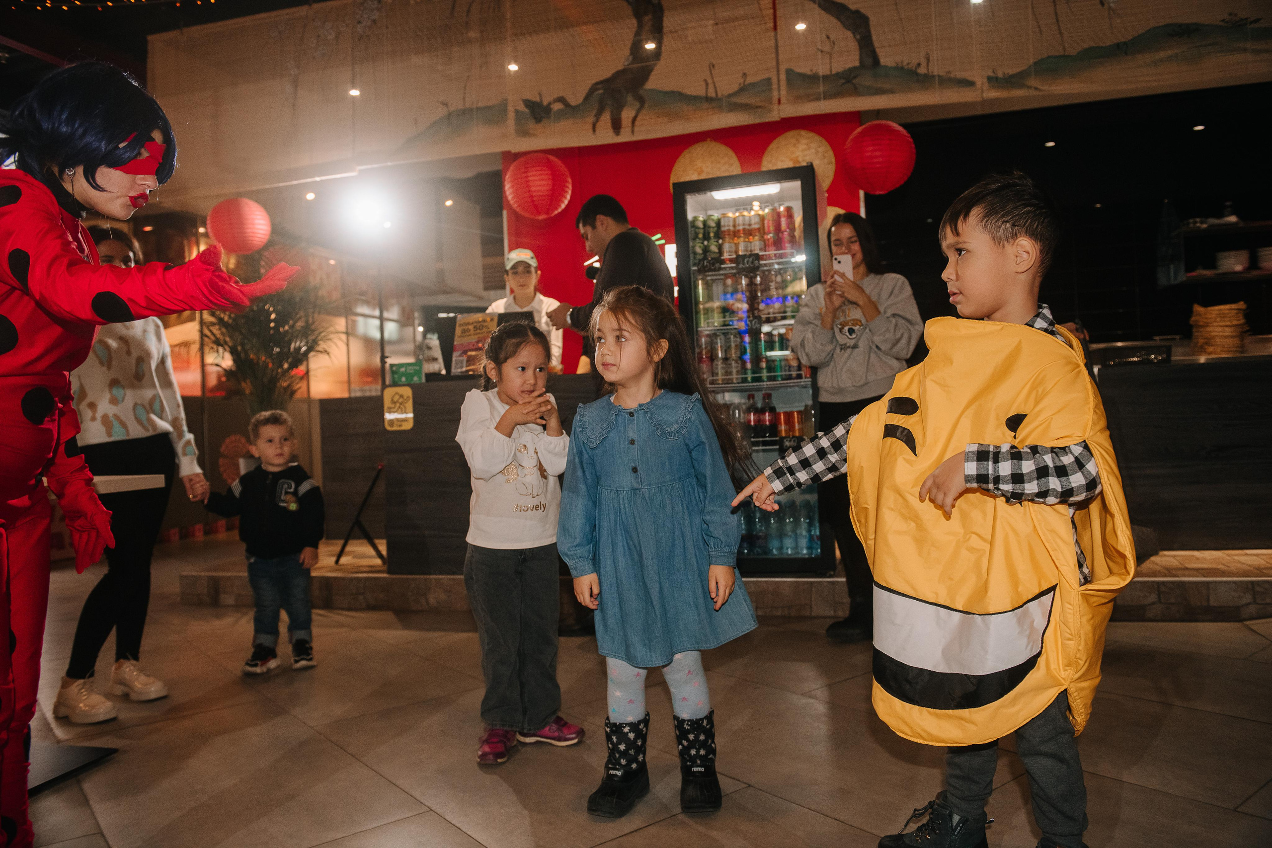 Гастродвор. Детский мастер-класс по приготовлению сэндвичей. Фотограф Валерия Голубева (Миронова)