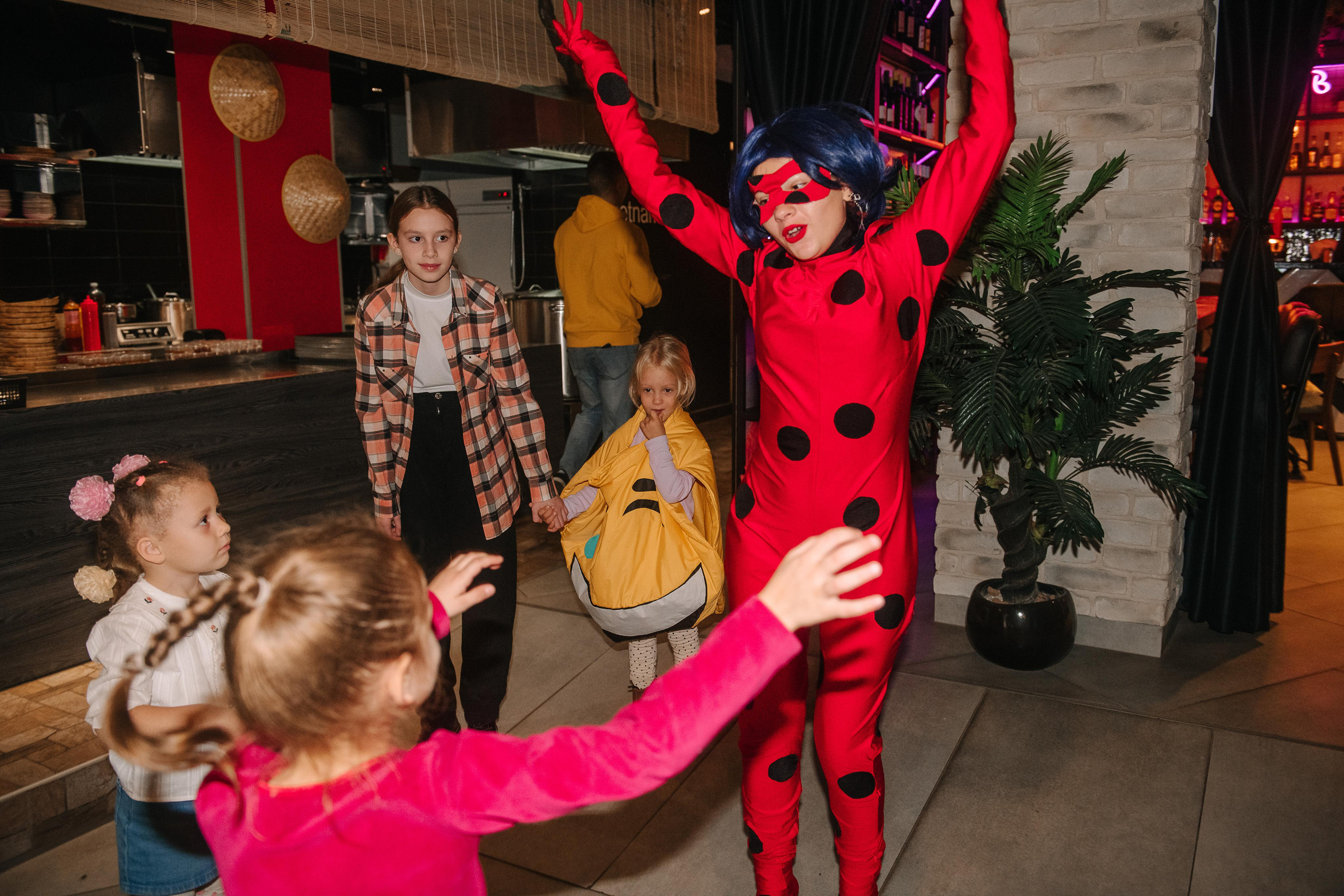 Гастродвор. Детский мастер-класс по приготовлению сэндвичей. Фотограф Валерия Голубева (Миронова)
