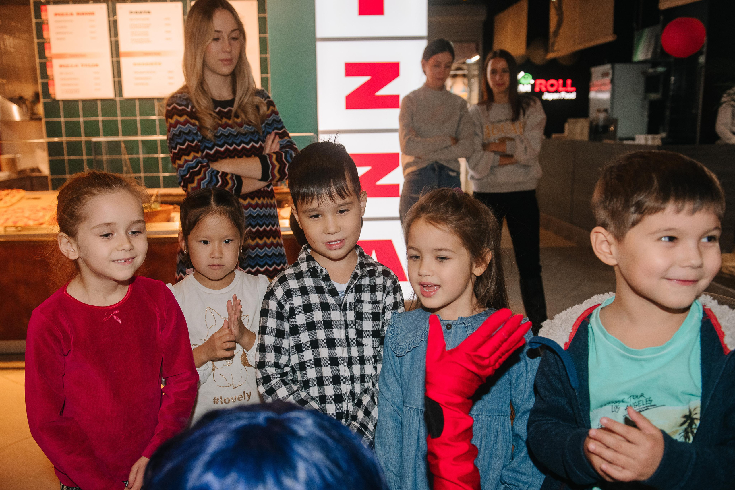 Гастродвор. Детский мастер-класс по приготовлению сэндвичей. Фотограф Валерия Голубева (Миронова)