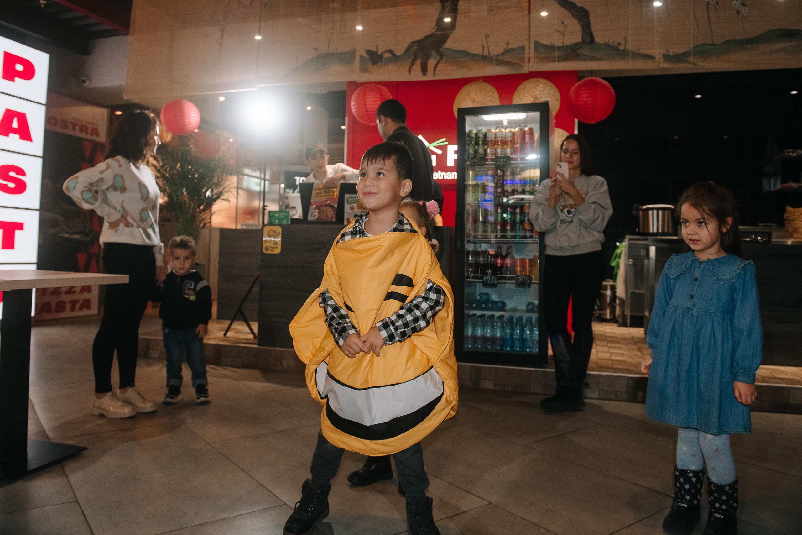 Гастродвор. Детский мастер-класс по приготовлению сэндвичей. Фотограф Валерия Голубева (Миронова)