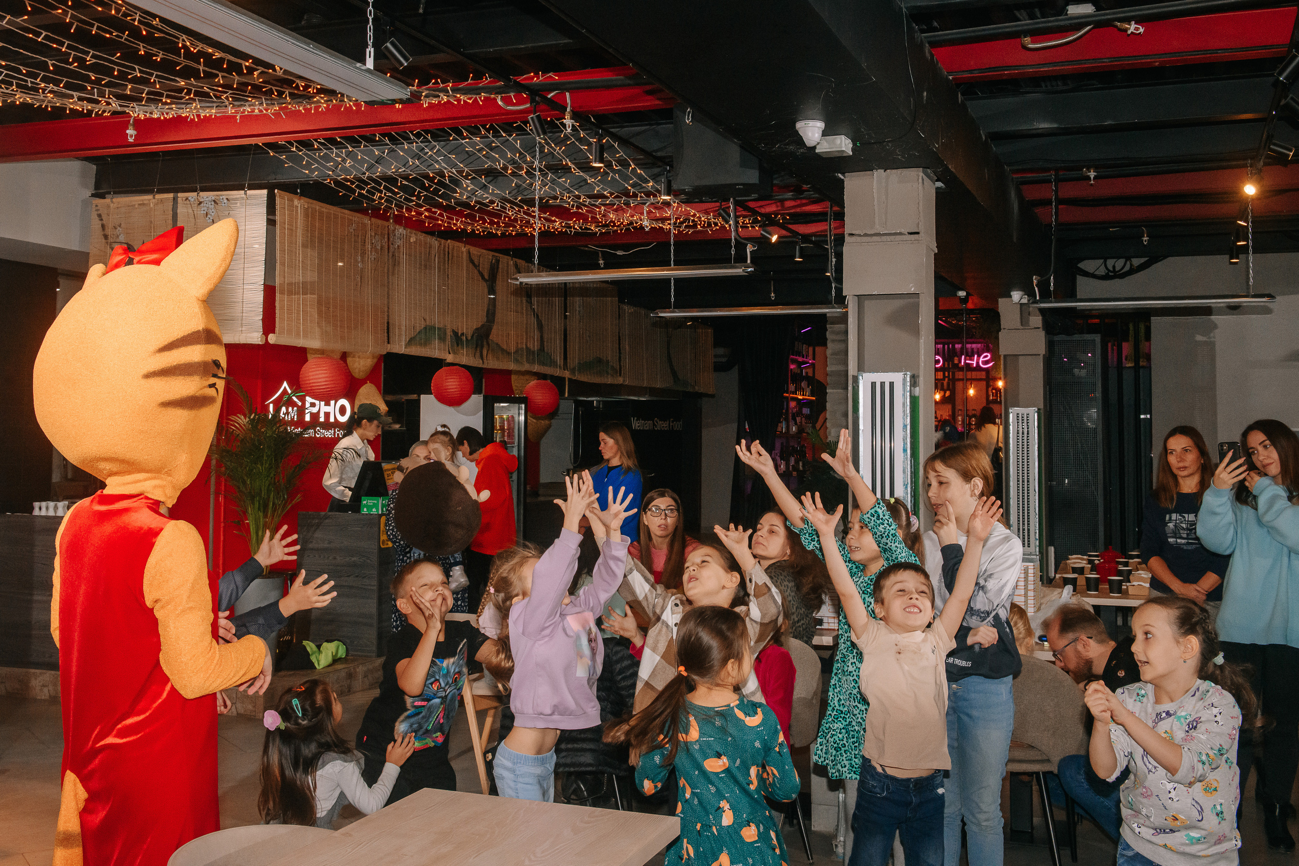 Гастродвор. Детский мастер-класс по приготовлению тирамису. Фотограф Валерия Голубева (Миронова)