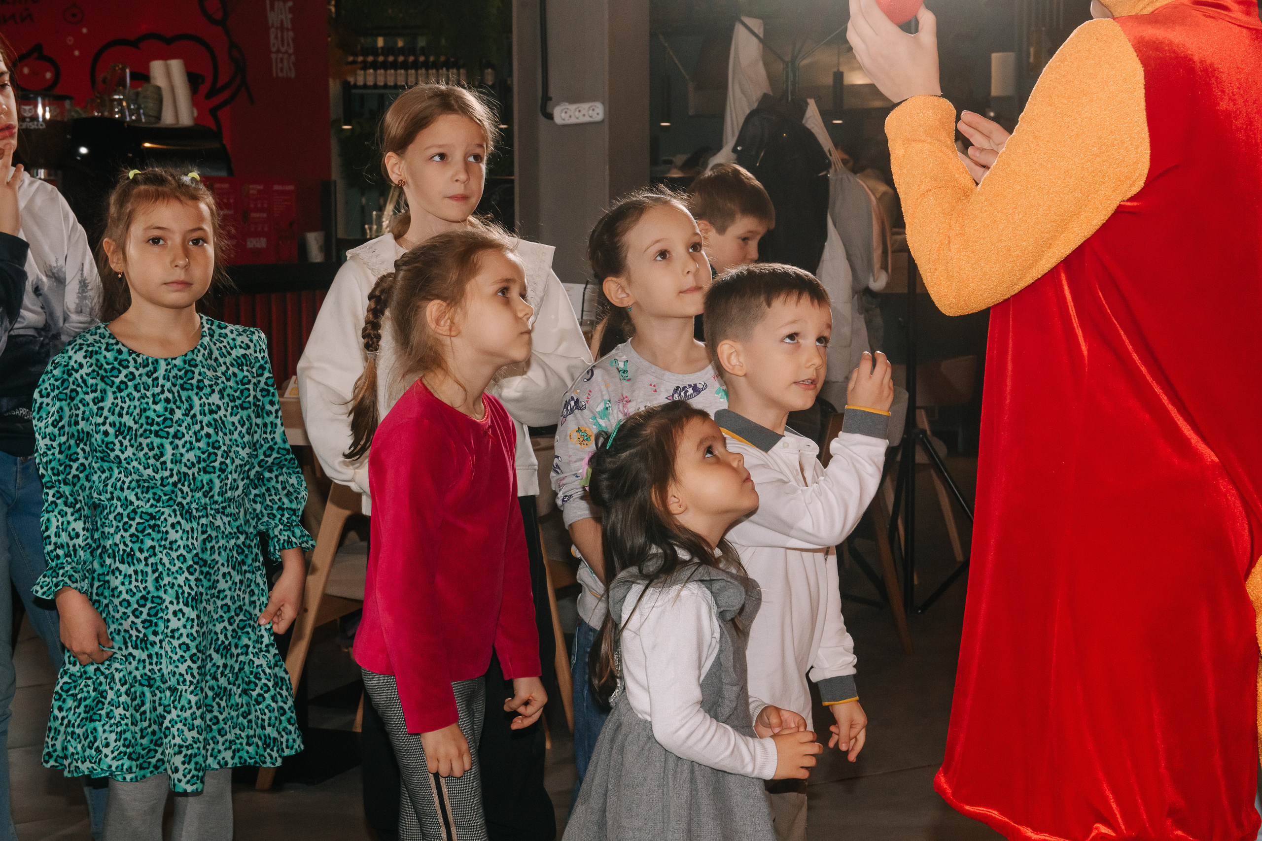 Гастродвор. Детский мастер-класс по приготовлению тирамису. Фотограф Валерия Голубева (Миронова)