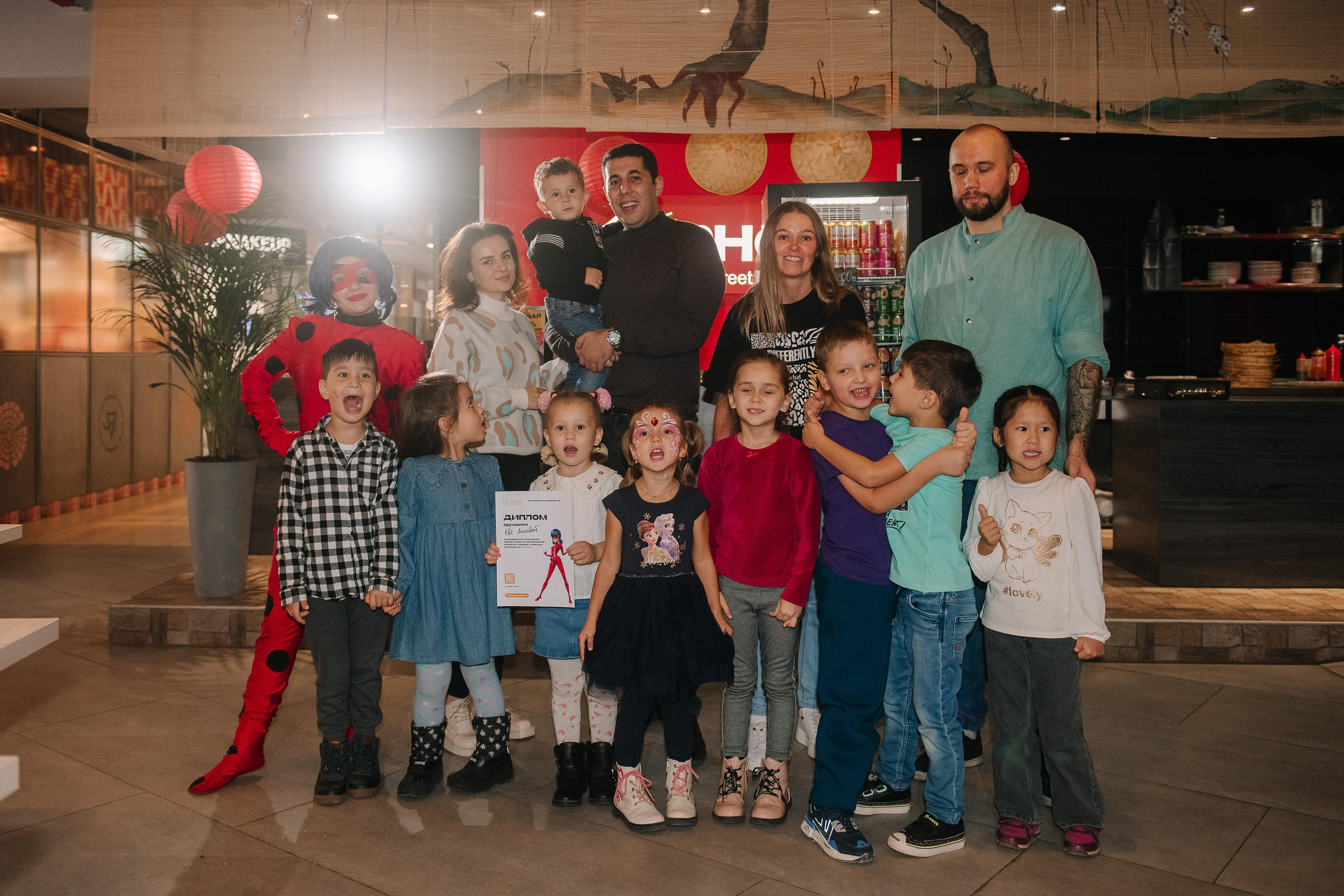 Гастродвор. Детский мастер-класс по приготовлению сэндвичей. Фотограф Валерия Голубева (Миронова)