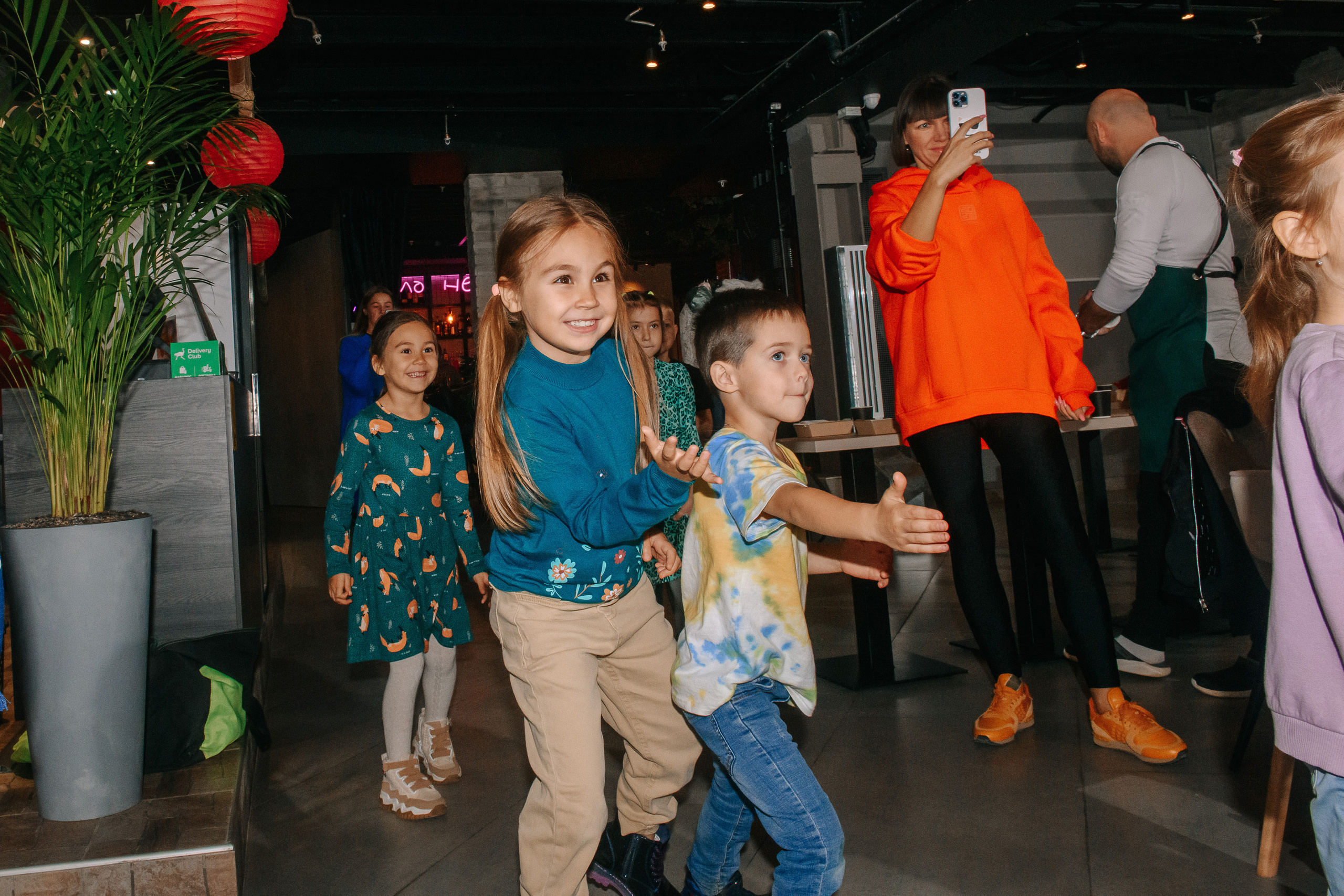 Гастродвор. Детский мастер-класс по приготовлению тирамису. Фотограф Валерия Голубева (Миронова)