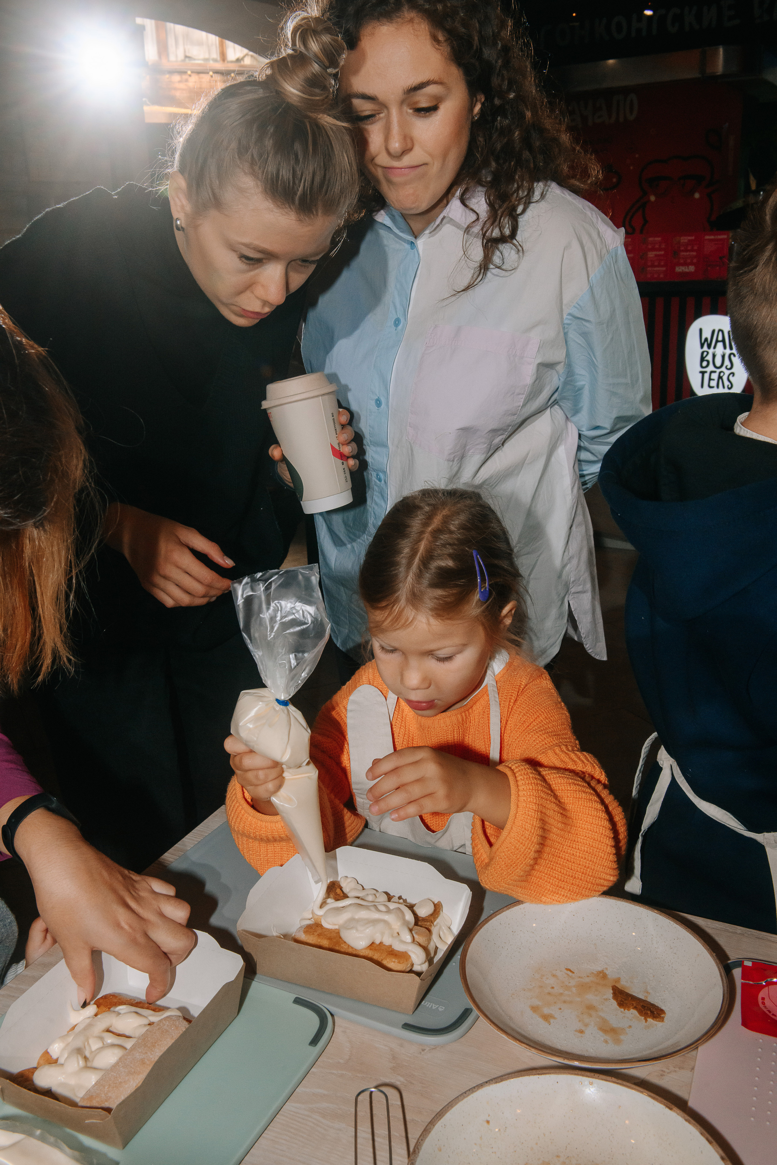 Гастродвор. Детский мастер-класс по приготовлению тирамису. Фотограф Валерия Голубева (Миронова)