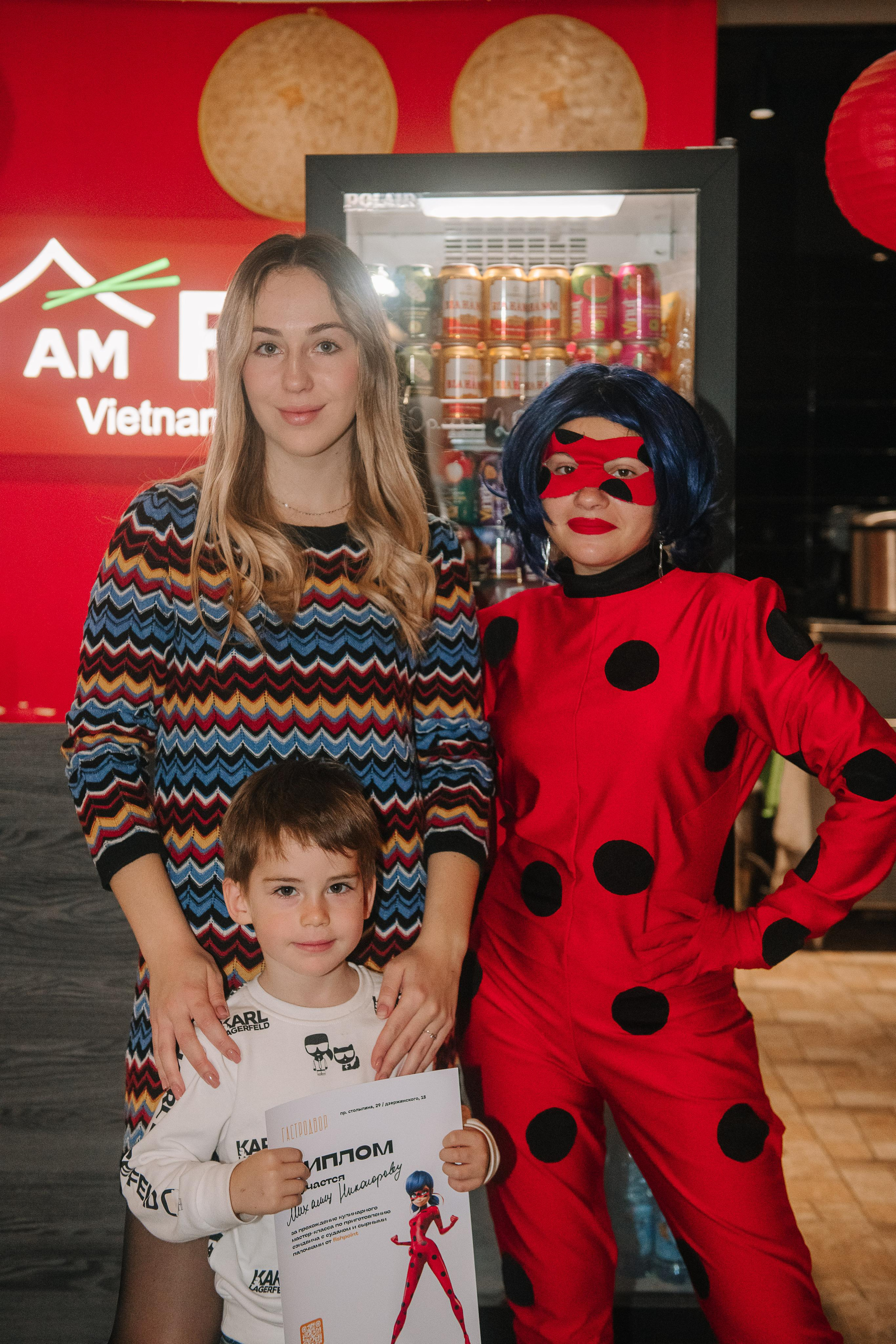 Гастродвор. Детский мастер-класс по приготовлению сэндвичей. Фотограф Валерия Голубева (Миронова)