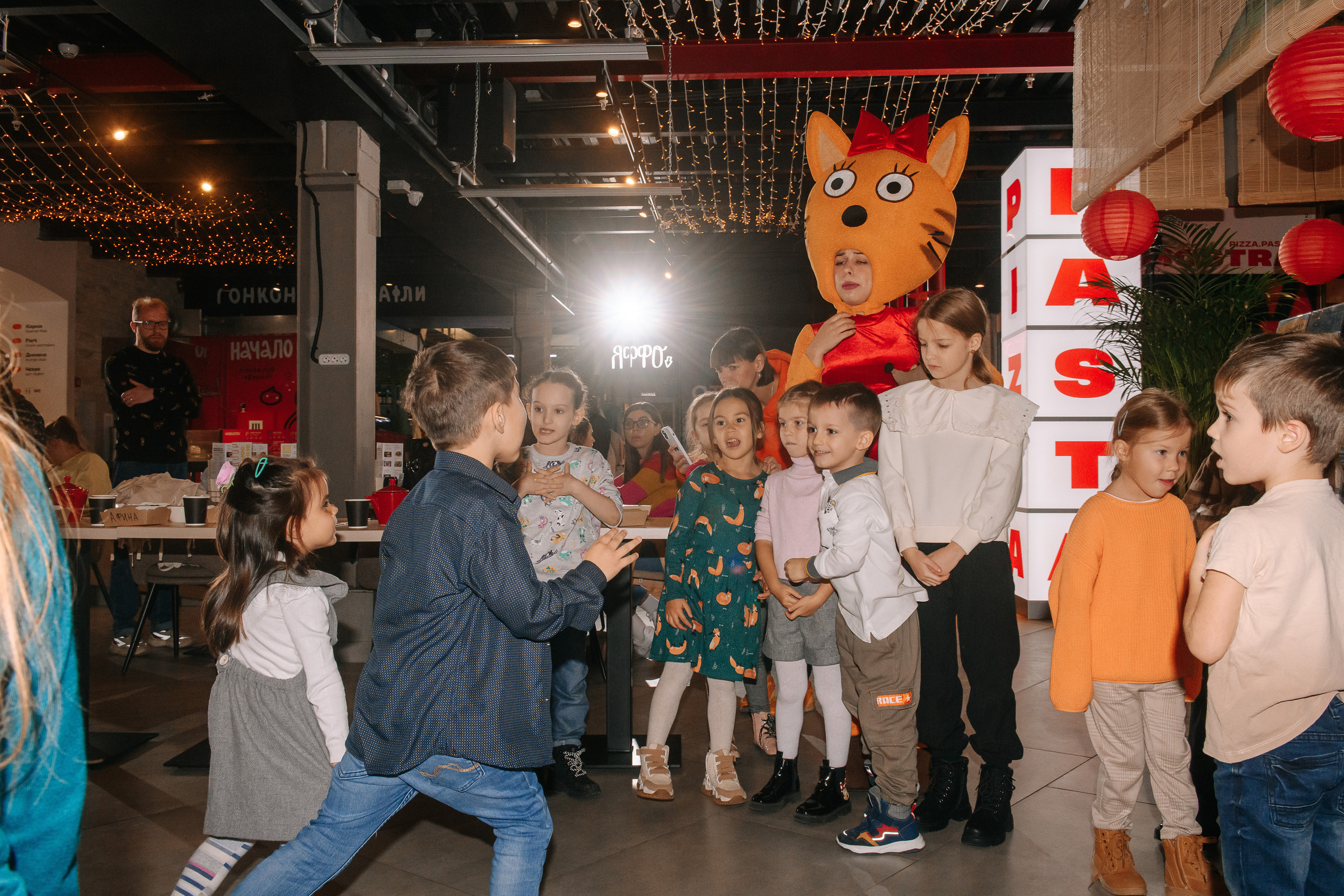 Гастродвор. Детский мастер-класс по приготовлению тирамису. Фотограф Валерия Голубева (Миронова)