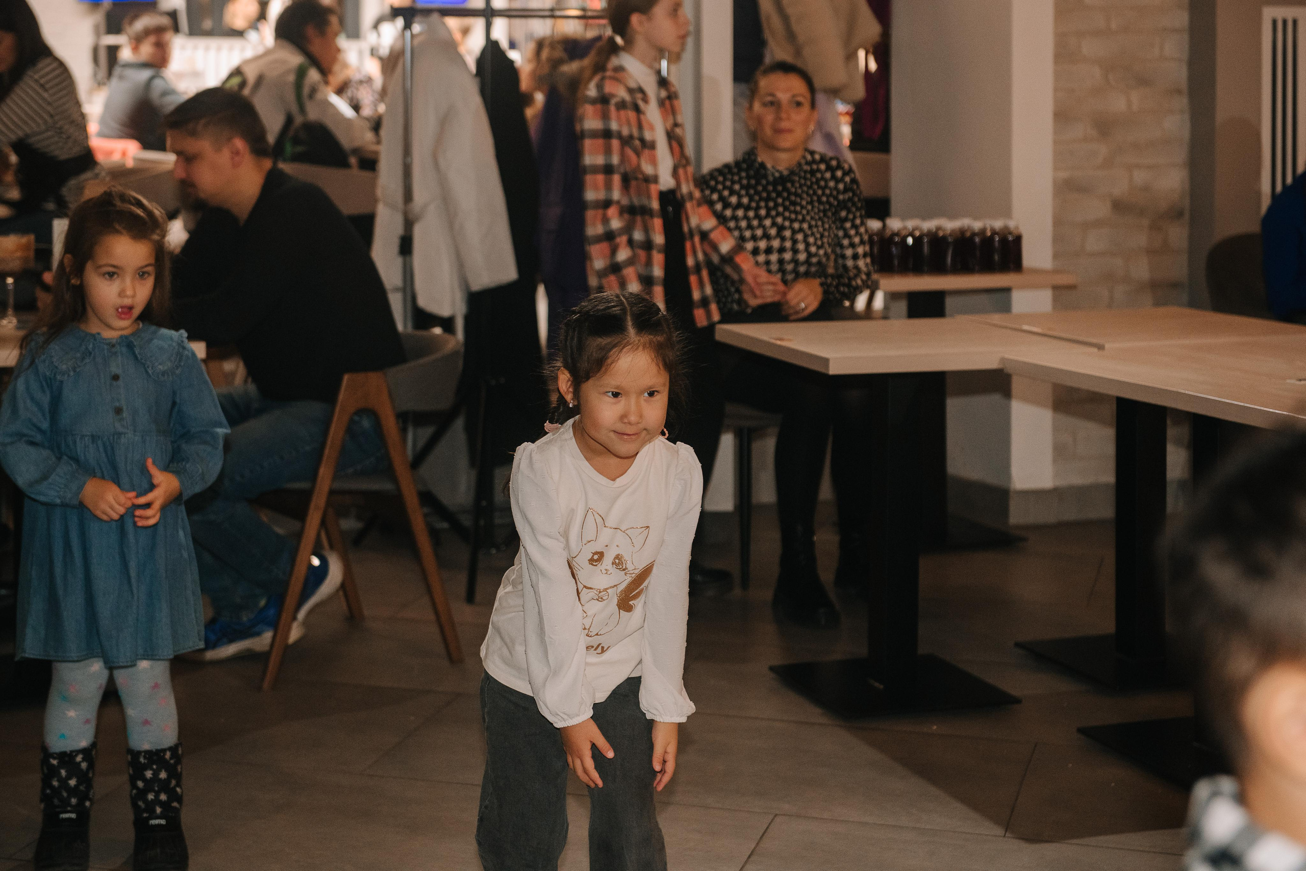 Гастродвор. Детский мастер-класс по приготовлению сэндвичей. Фотограф Валерия Голубева (Миронова)