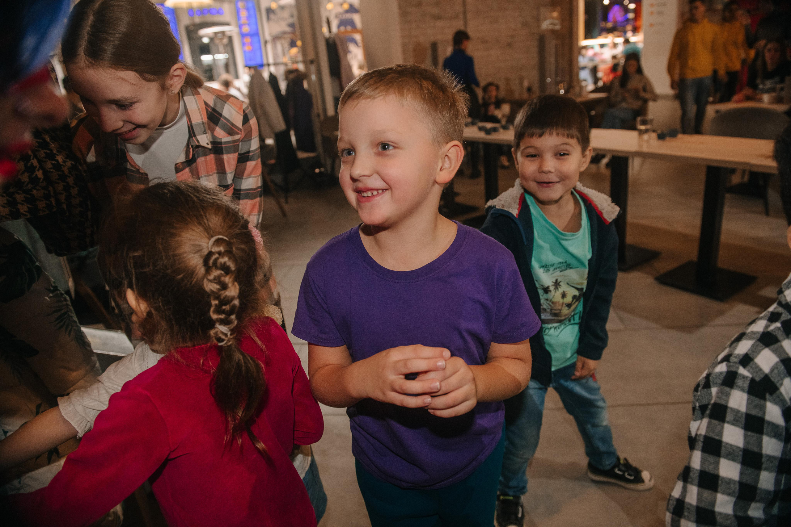Гастродвор. Детский мастер-класс по приготовлению сэндвичей. Фотограф Валерия Голубева (Миронова)