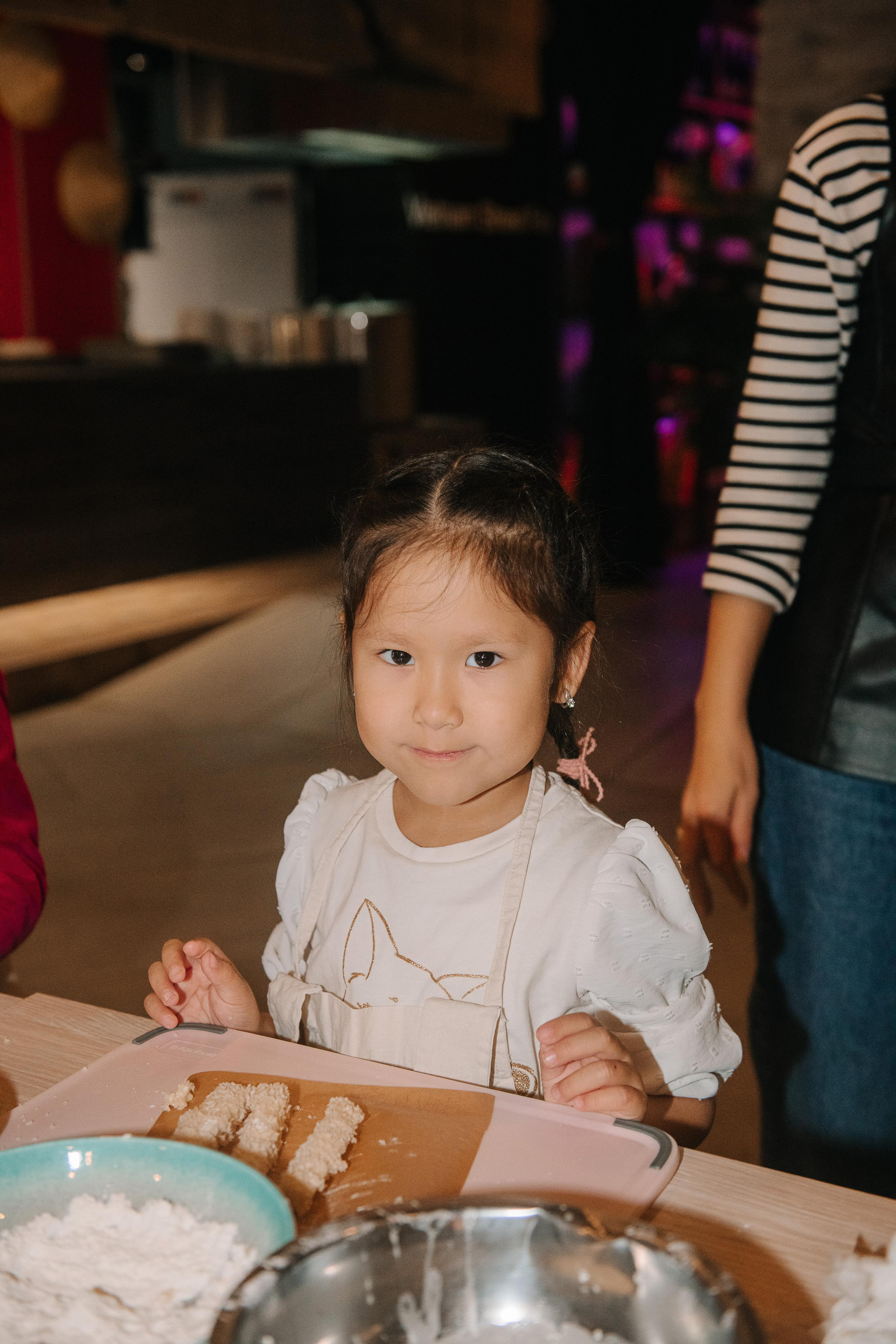 Гастродвор. Детский мастер-класс по приготовлению сэндвичей. Фотограф Валерия Голубева (Миронова)