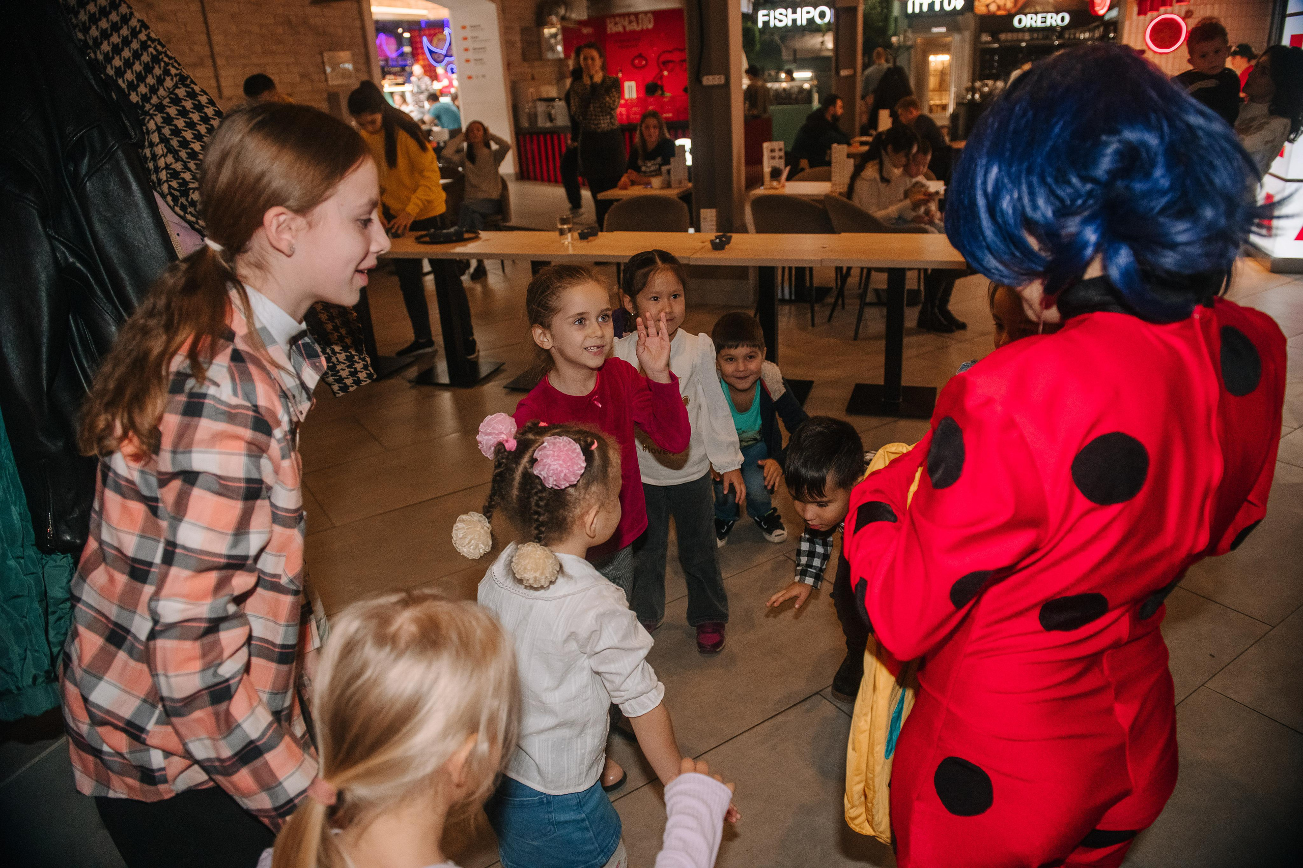 Гастродвор. Детский мастер-класс по приготовлению сэндвичей. Фотограф Валерия Голубева (Миронова)