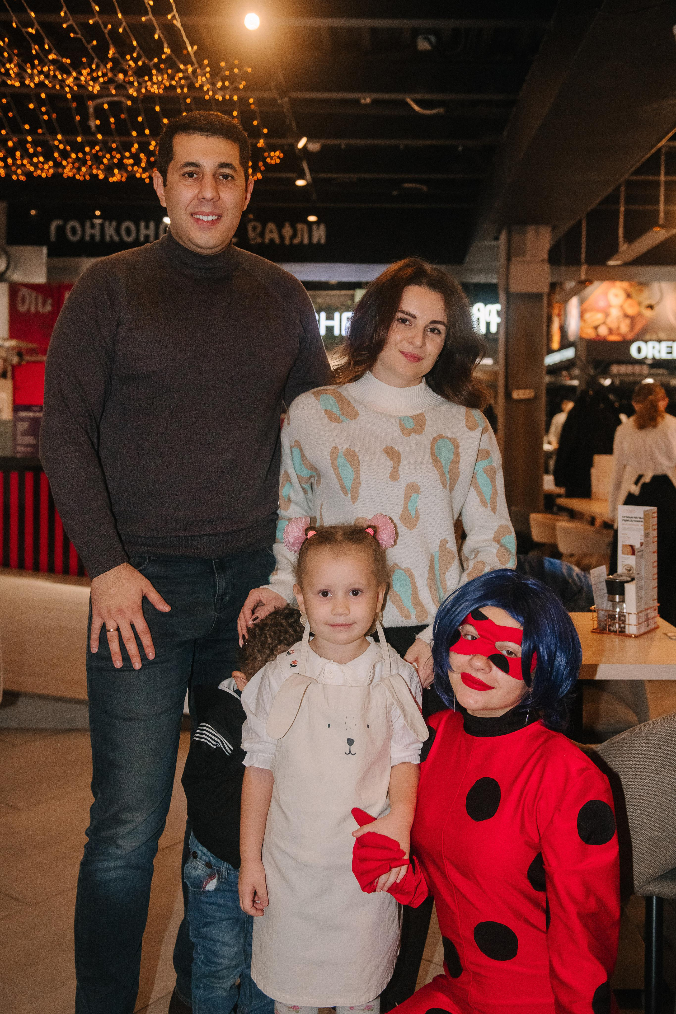 Гастродвор. Детский мастер-класс по приготовлению сэндвичей. Фотограф Валерия Голубева (Миронова)