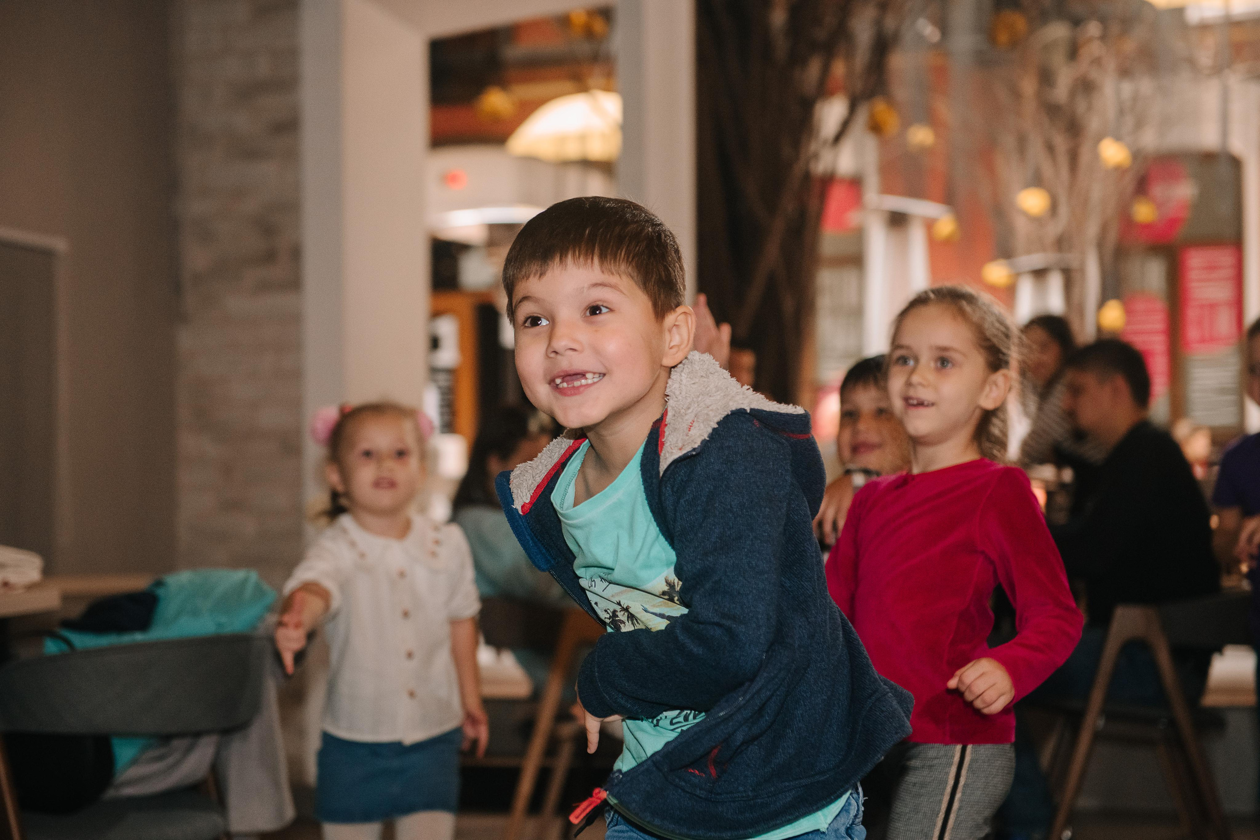Гастродвор. Детский мастер-класс по приготовлению сэндвичей. Фотограф Валерия Голубева (Миронова)