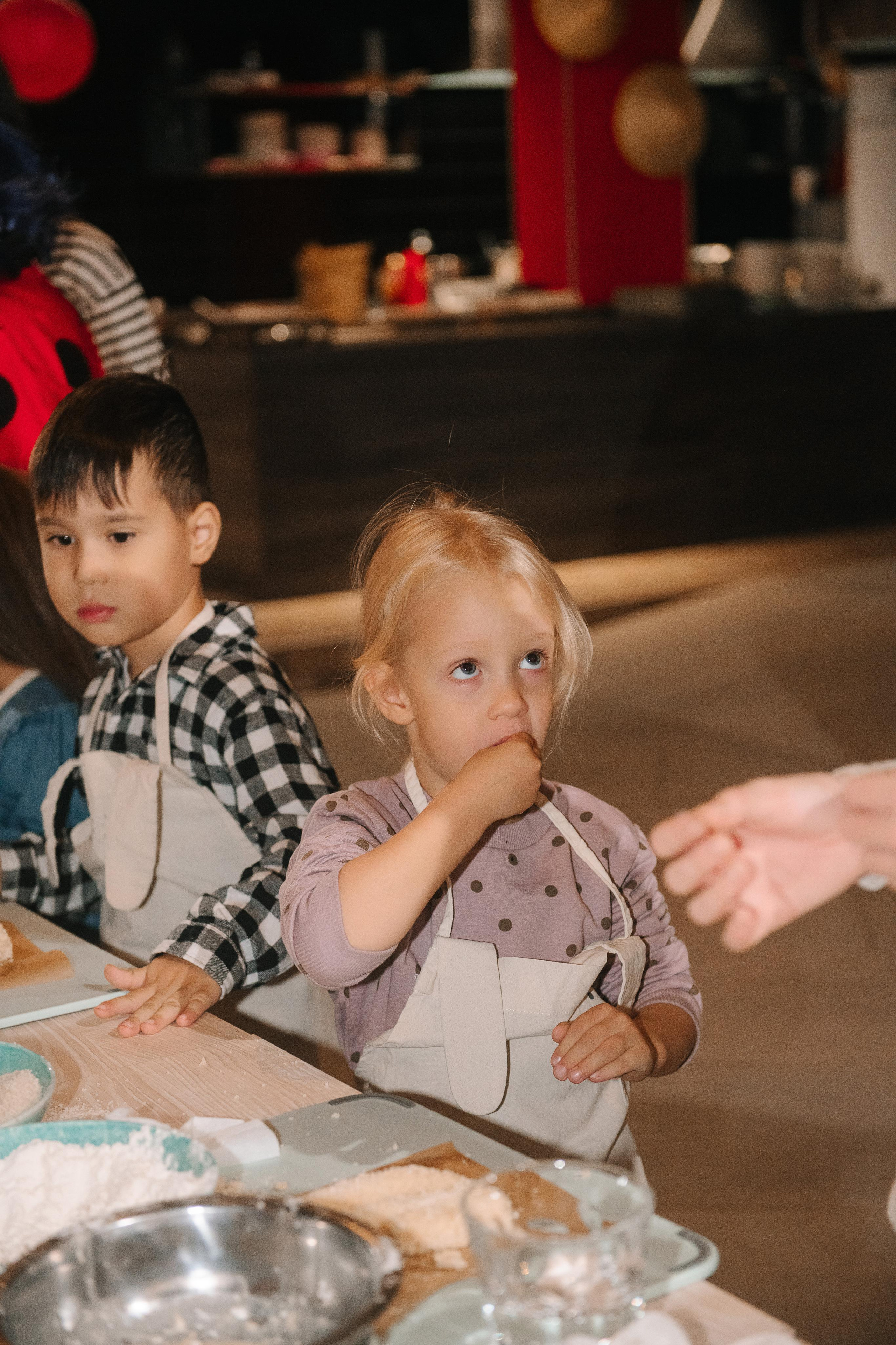 Гастродвор. Детский мастер-класс по приготовлению сэндвичей. Фотограф Валерия Голубева (Миронова)