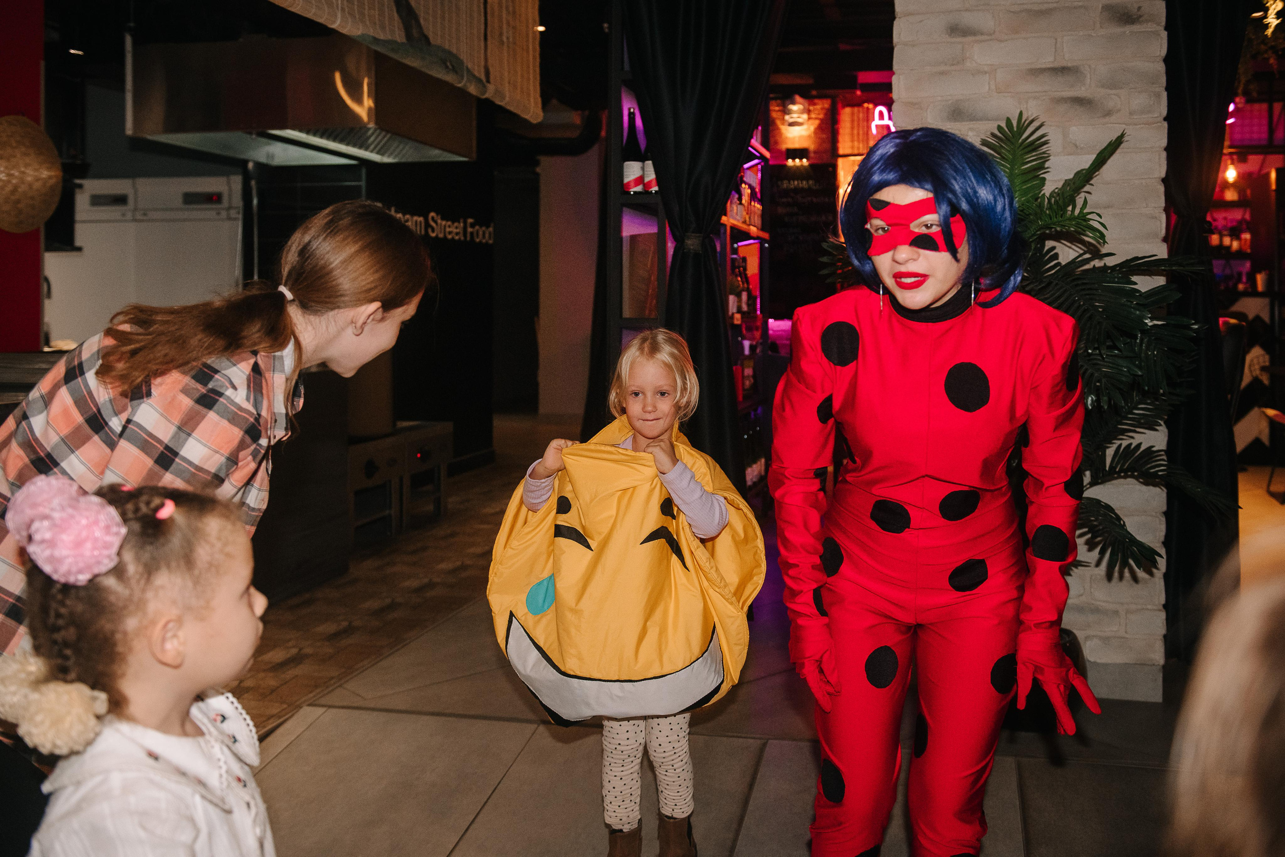 Гастродвор. Детский мастер-класс по приготовлению сэндвичей. Фотограф Валерия Голубева (Миронова)