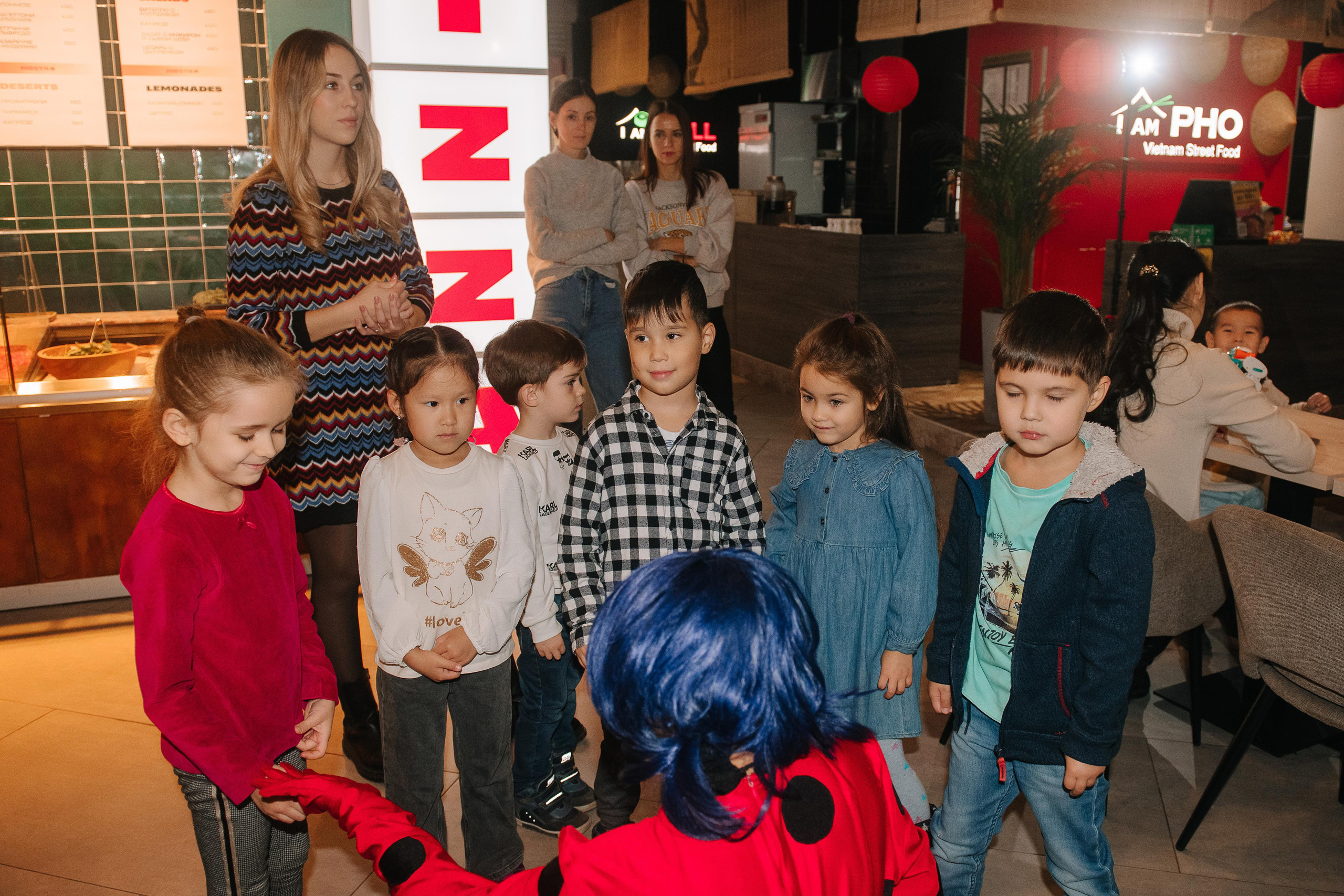 Гастродвор. Детский мастер-класс по приготовлению сэндвичей. Фотограф Валерия Голубева (Миронова)