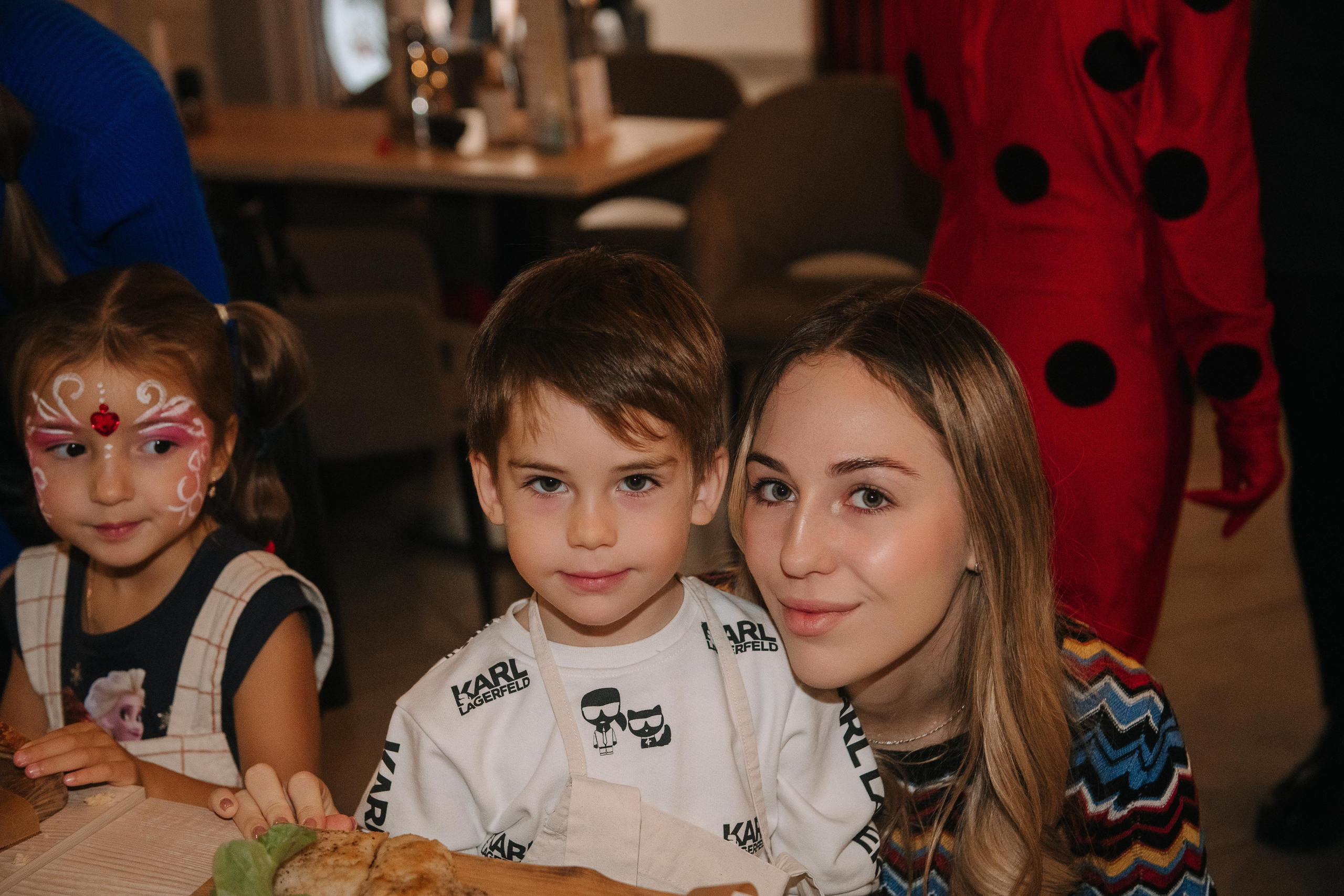 Гастродвор. Детский мастер-класс по приготовлению сэндвичей. Фотограф Валерия Голубева (Миронова)