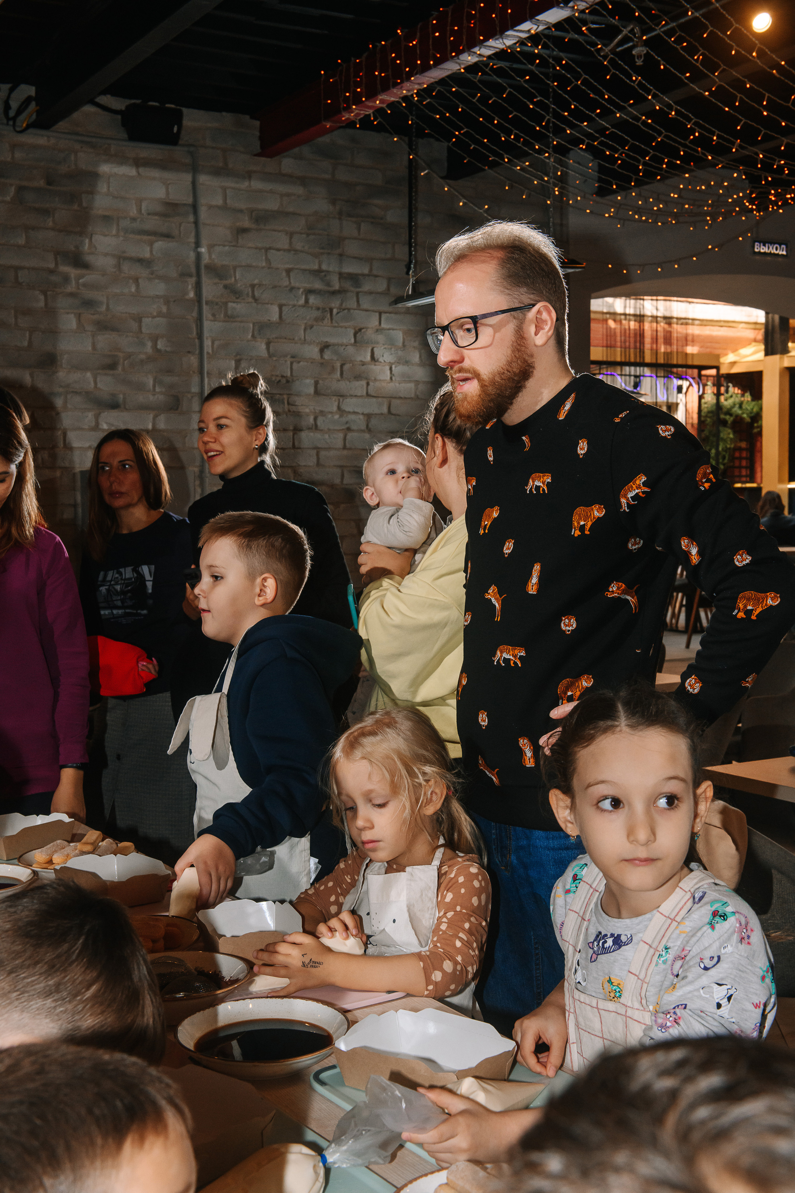 Гастродвор. Детский мастер-класс по приготовлению тирамису. Фотограф Валерия Голубева (Миронова)