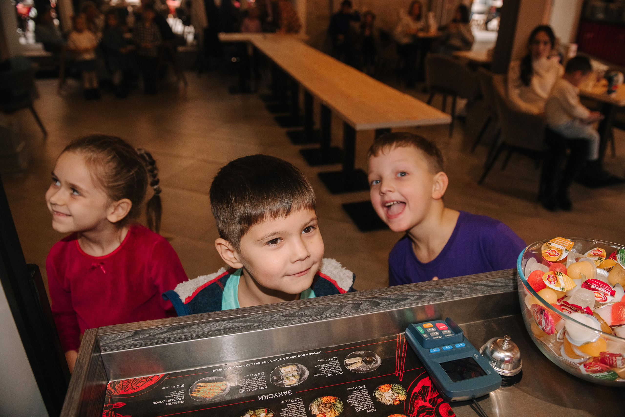 Гастродвор. Детский мастер-класс по приготовлению сэндвичей. Фотограф Валерия Голубева (Миронова)
