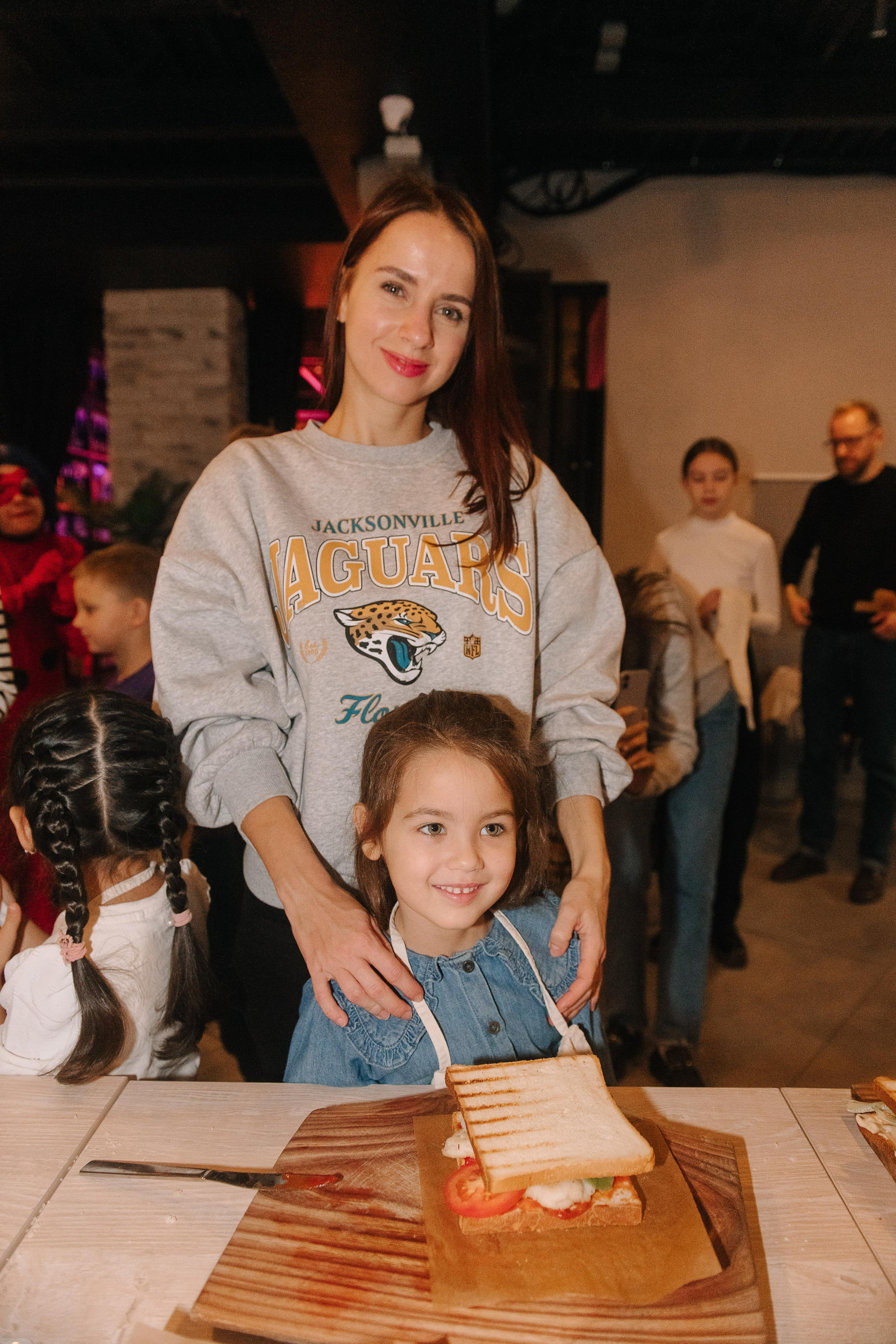 Гастродвор. Детский мастер-класс по приготовлению сэндвичей. Фотограф Валерия Голубева (Миронова)