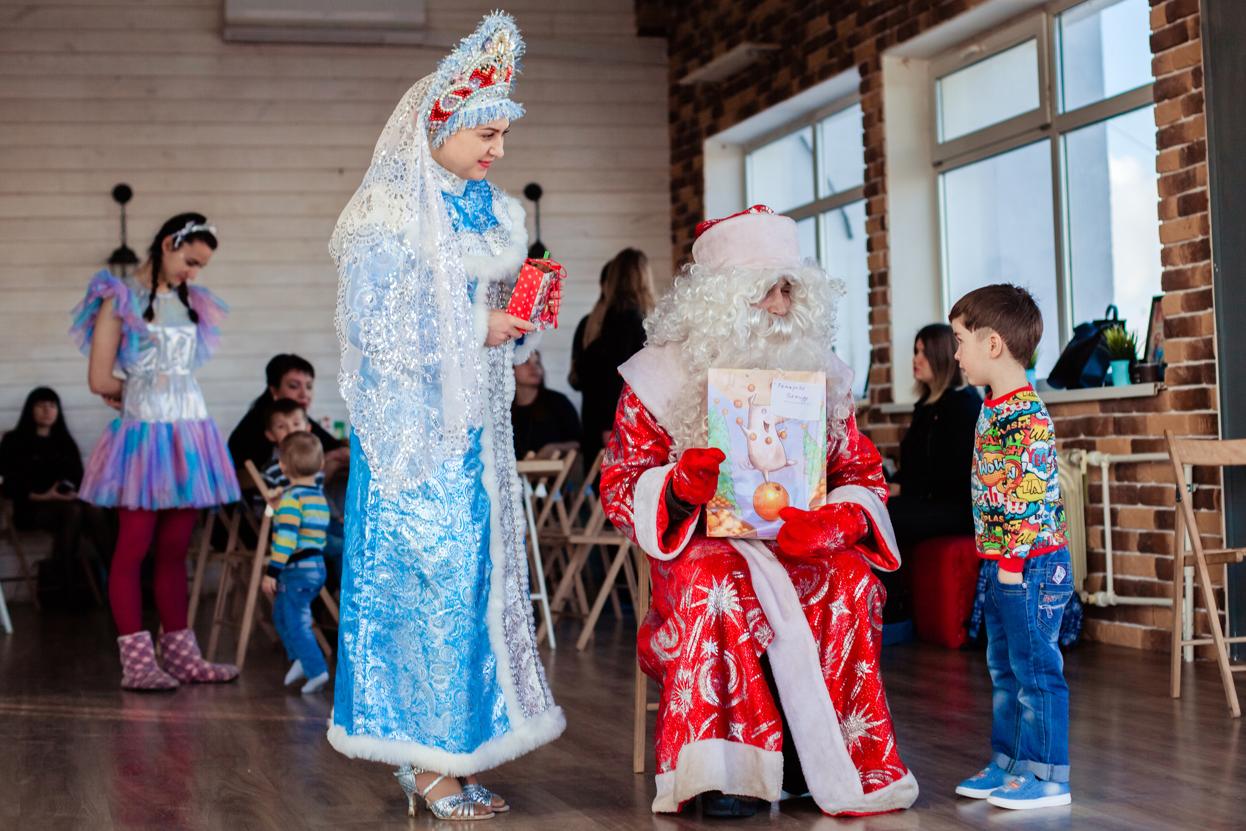 Анонимные Деды Морозы. Фотограф в Ярославле