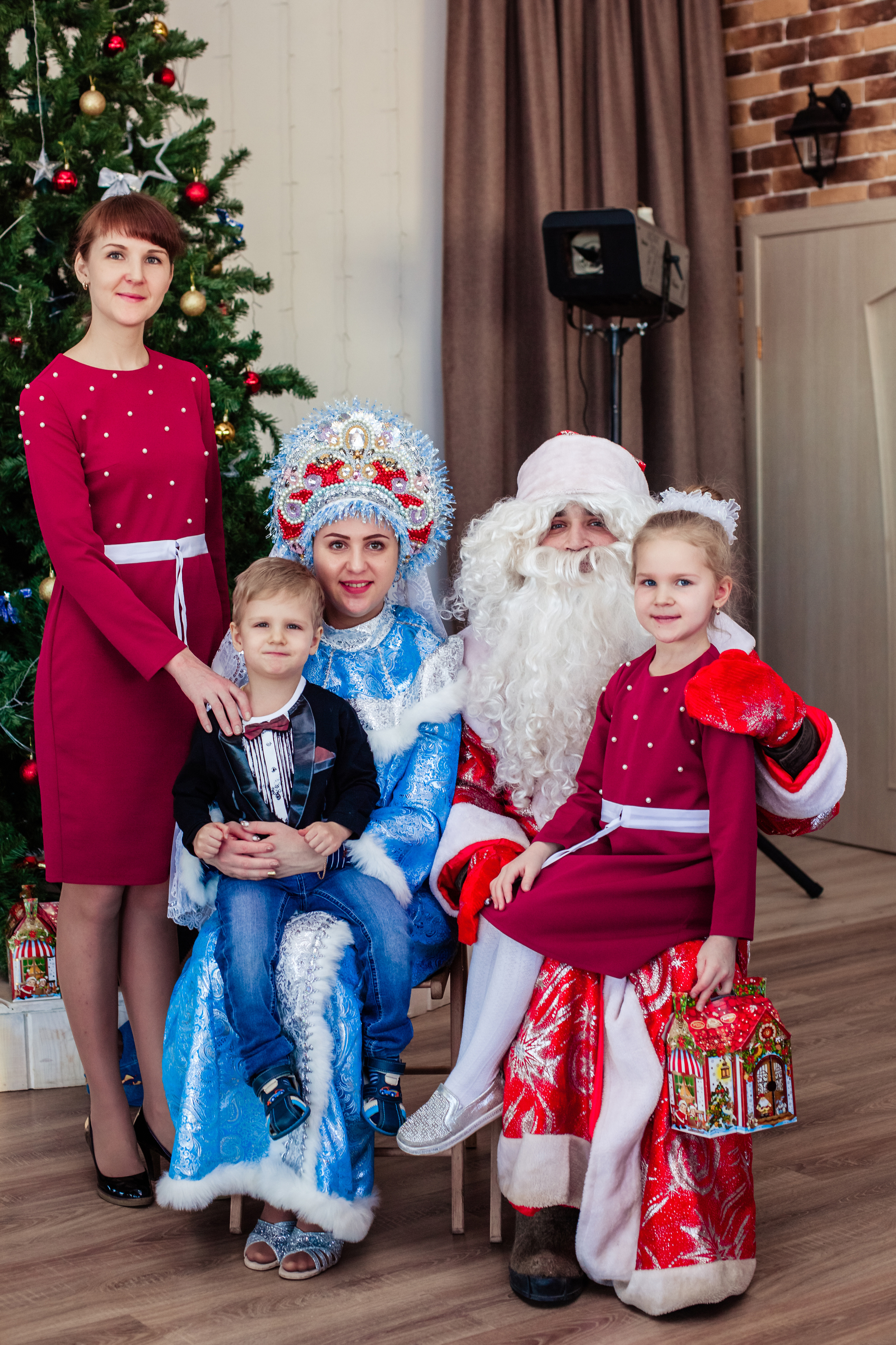 Анонимные Деды Морозы. Фотограф в Ярославле