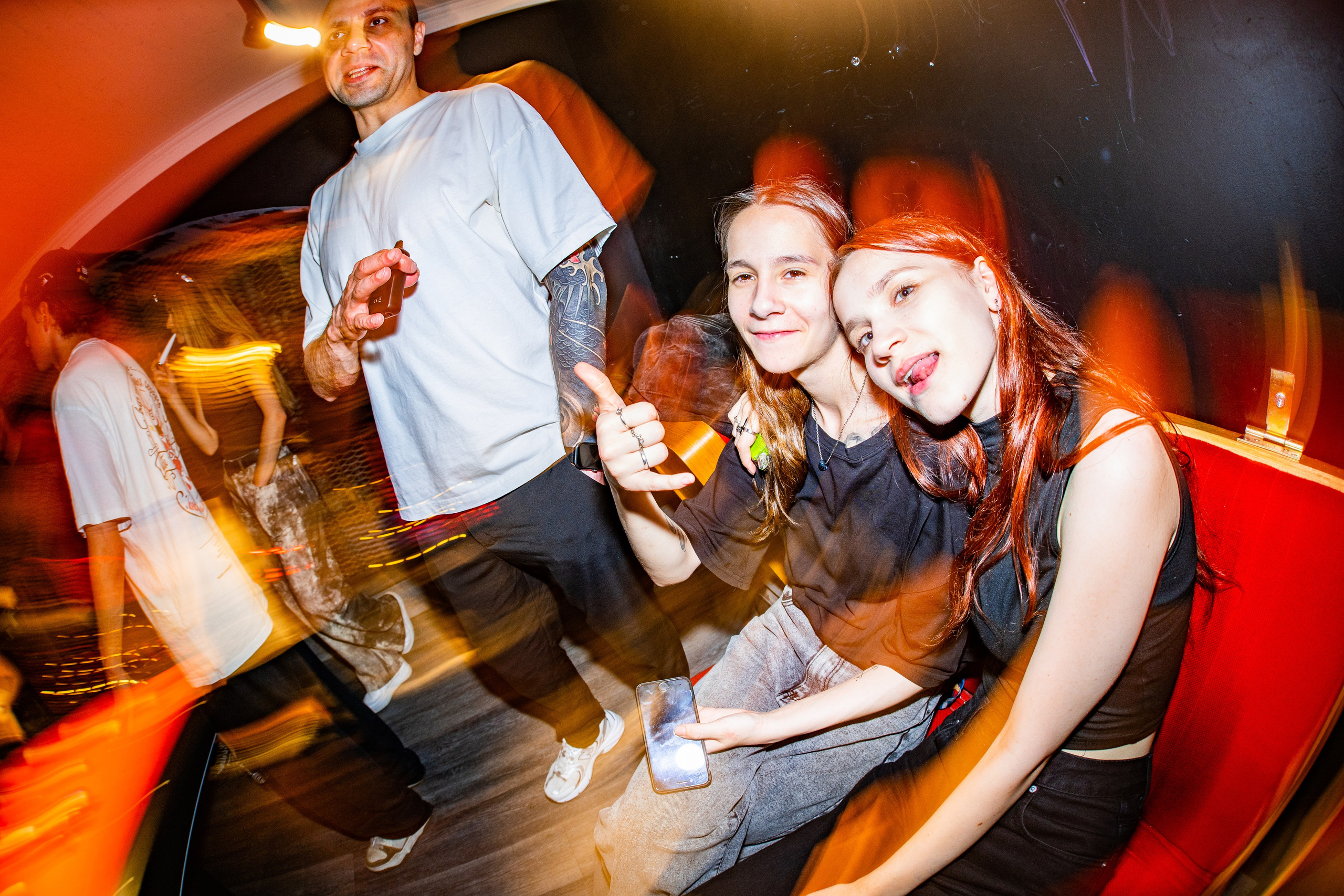 Панк-вечеринка в Баре разбитых сердец. Концертный и репортажный фотограф в Санкт-Петербурге Слава Пахомов