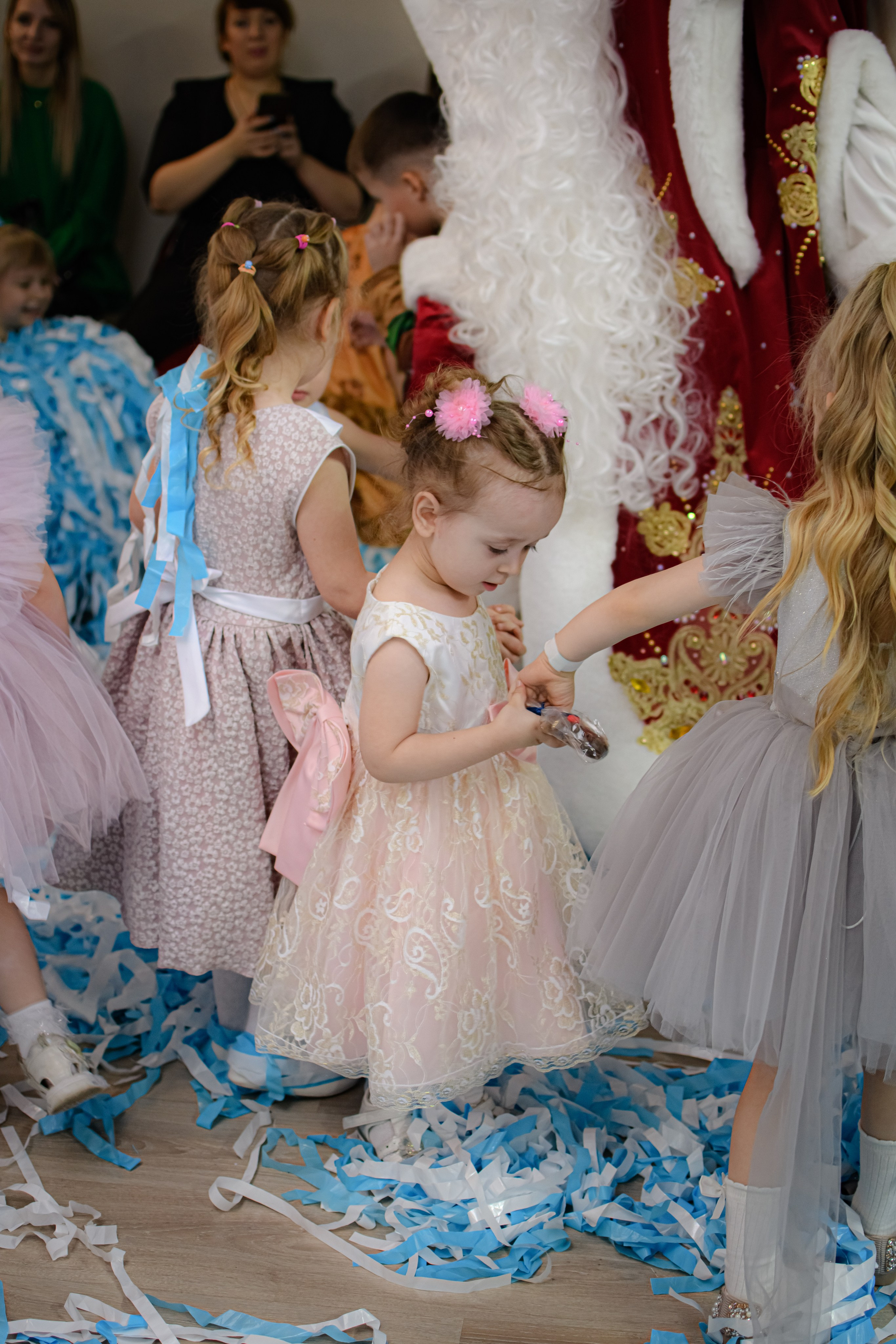 HAPPY NEW YEAR. Photokarish