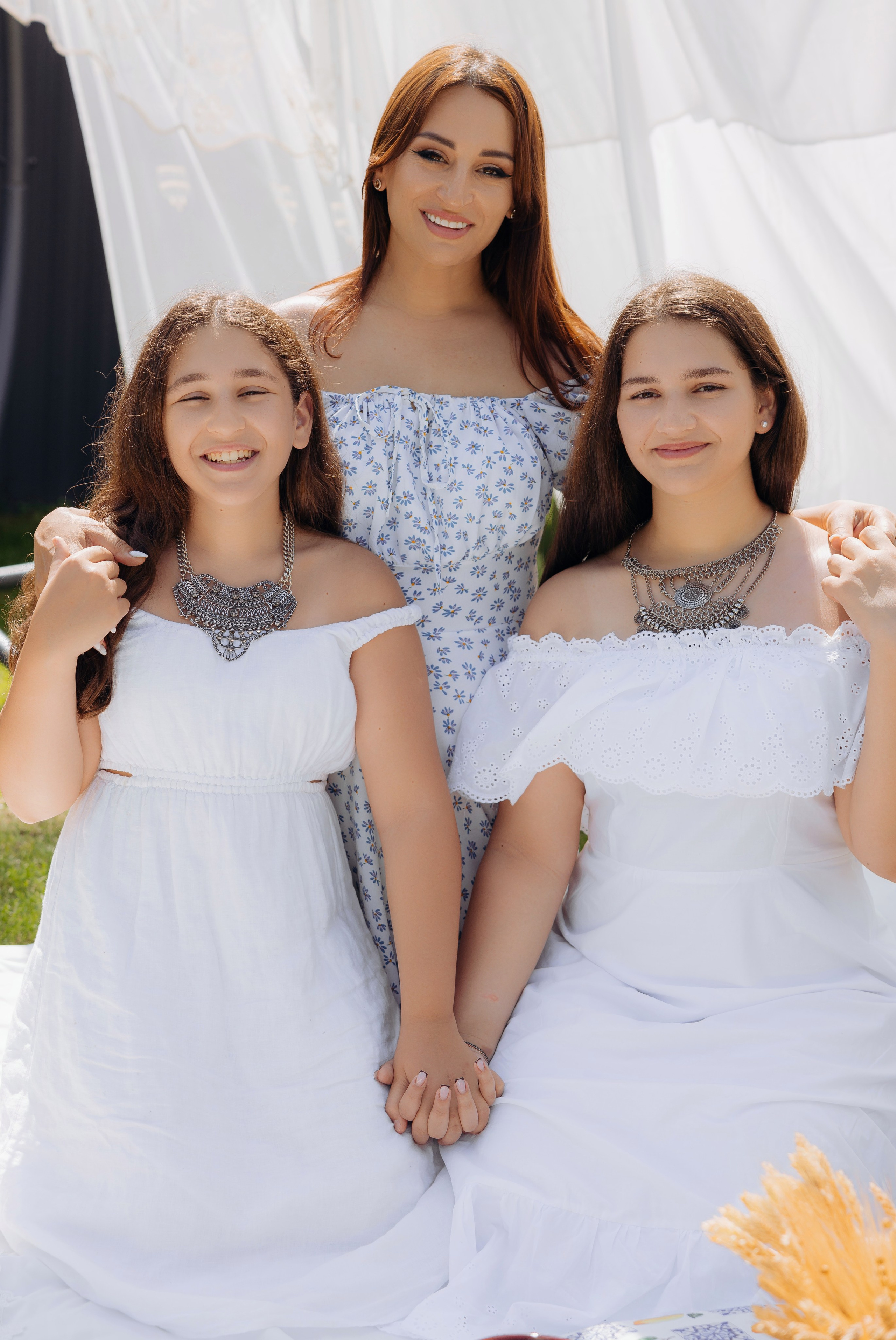 Кровь не вода. Фотограф Алина Мкртычева